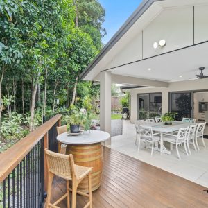 1 Flow Close, Trinity Beach, QLD 4879 AUS