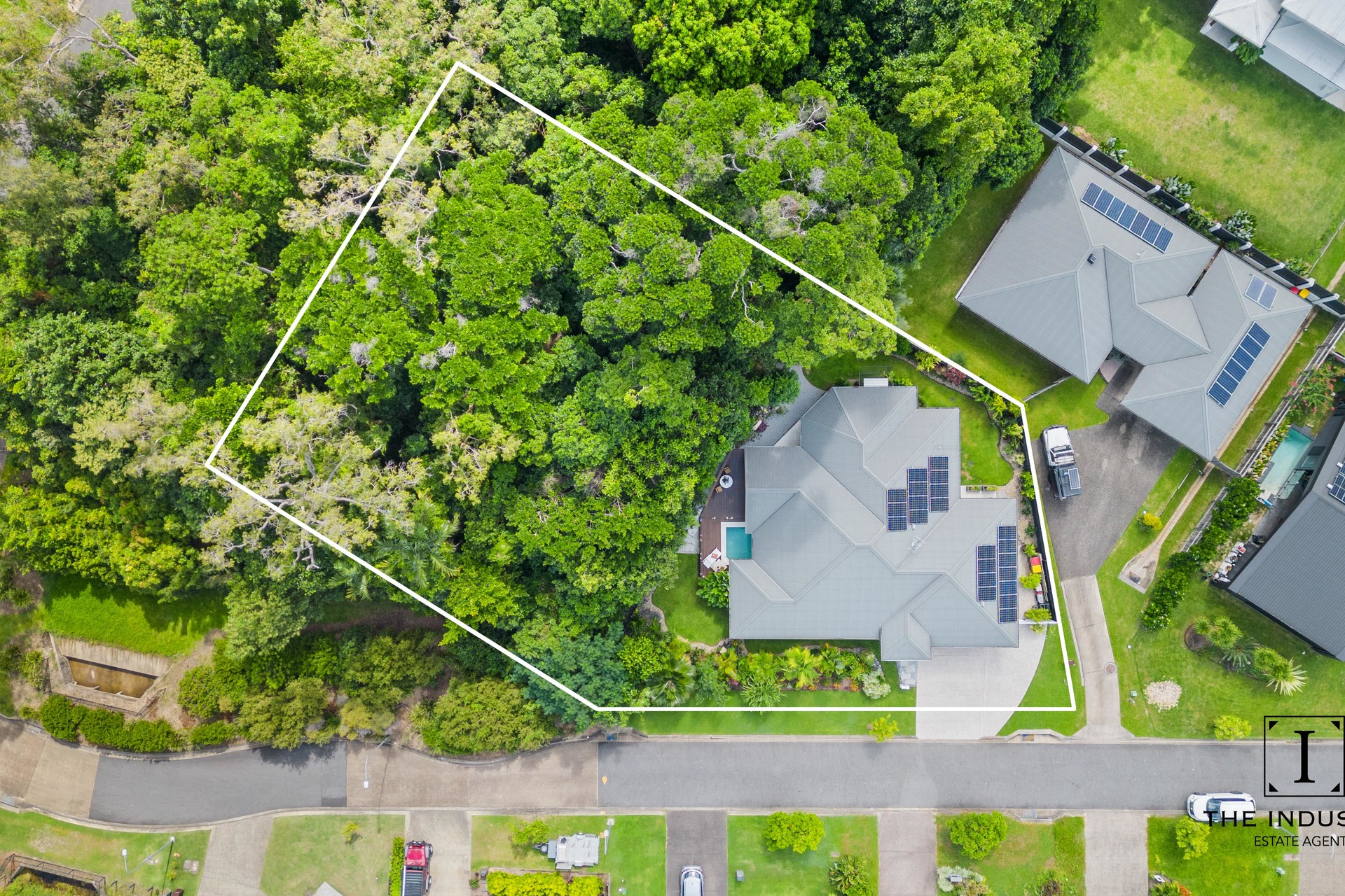 1 Flow Close, Trinity Beach, QLD 4879 AUS