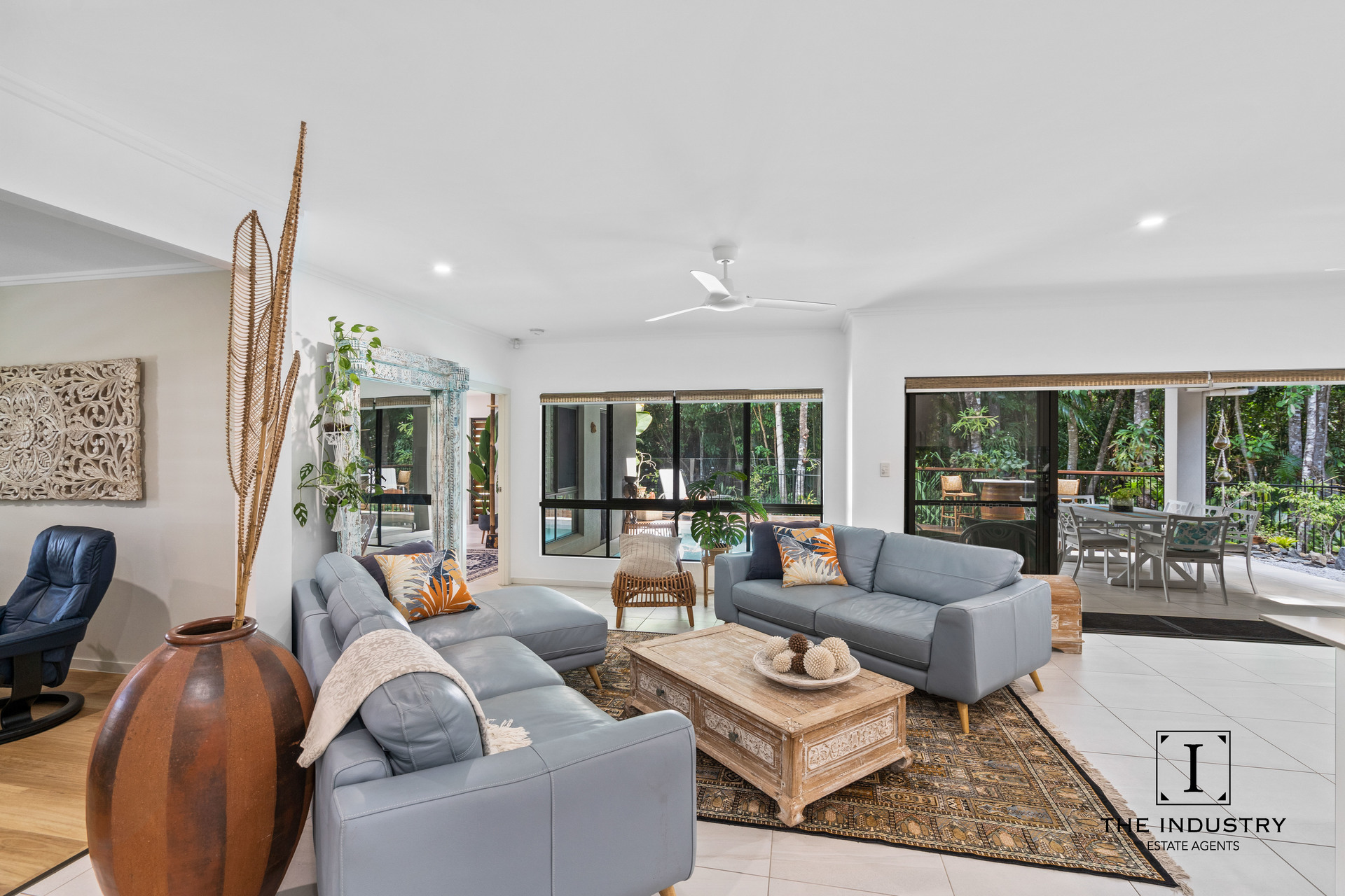 1 Flow Close, Trinity Beach, QLD 4879 AUS