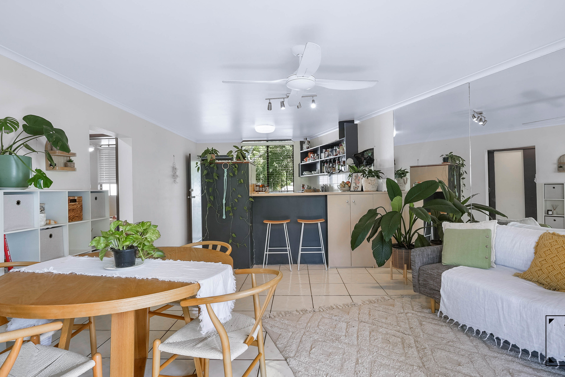 8/35-37 Sims Esplanade, Yorkeys Knob, QLD 4878 AUS