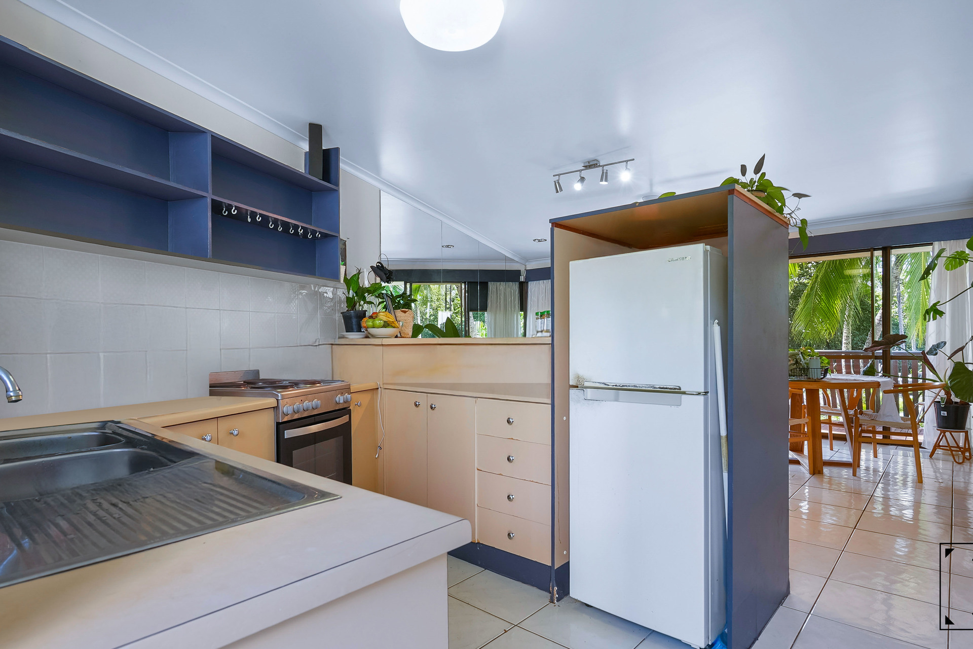 8/35-37 Sims Esplanade, Yorkeys Knob, QLD 4878 AUS