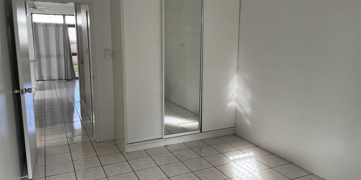 2/19 Pioneer Street, Manoora, QLD 4870 AUS