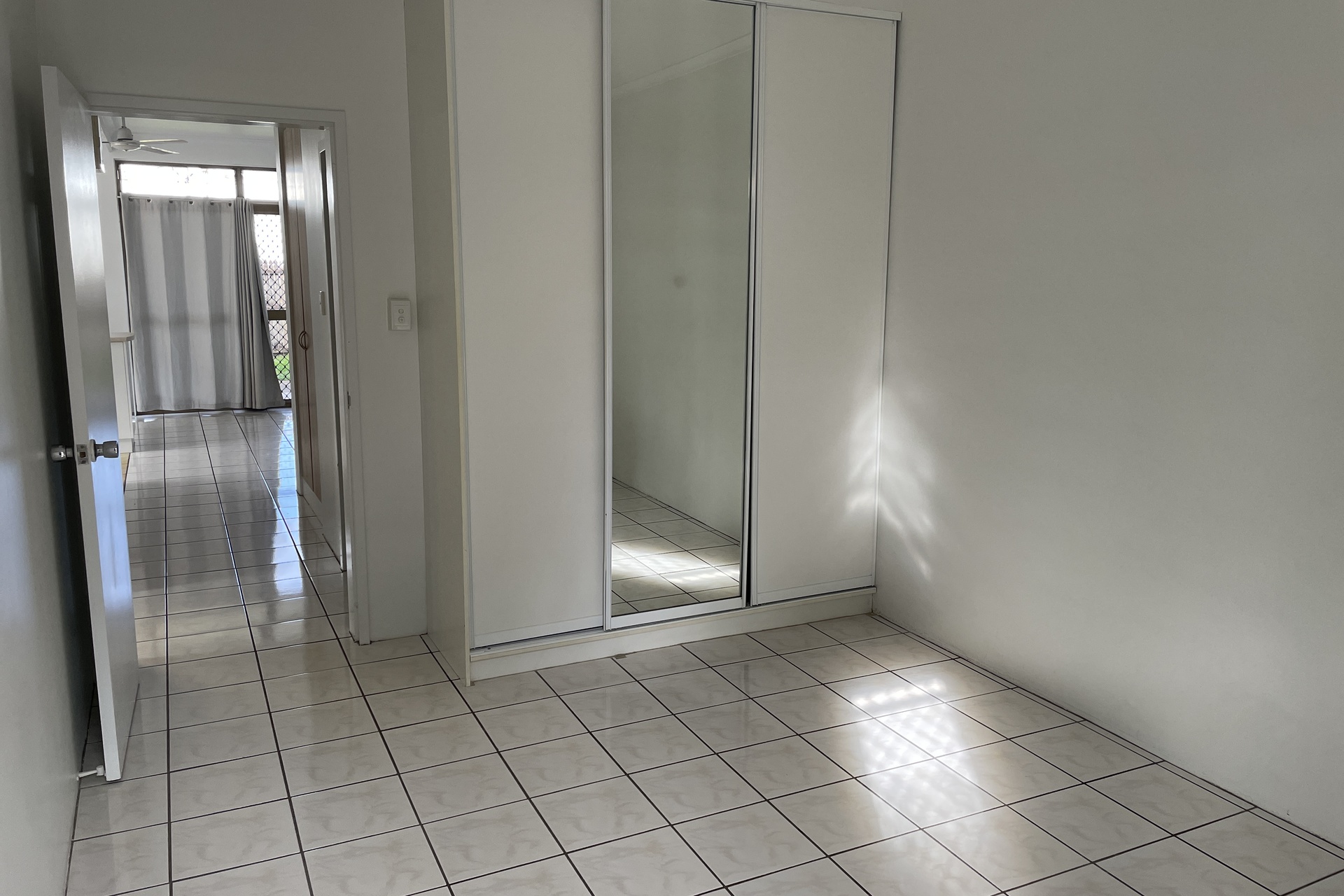 2/19 Pioneer Street, Manoora, QLD 4870 AUS