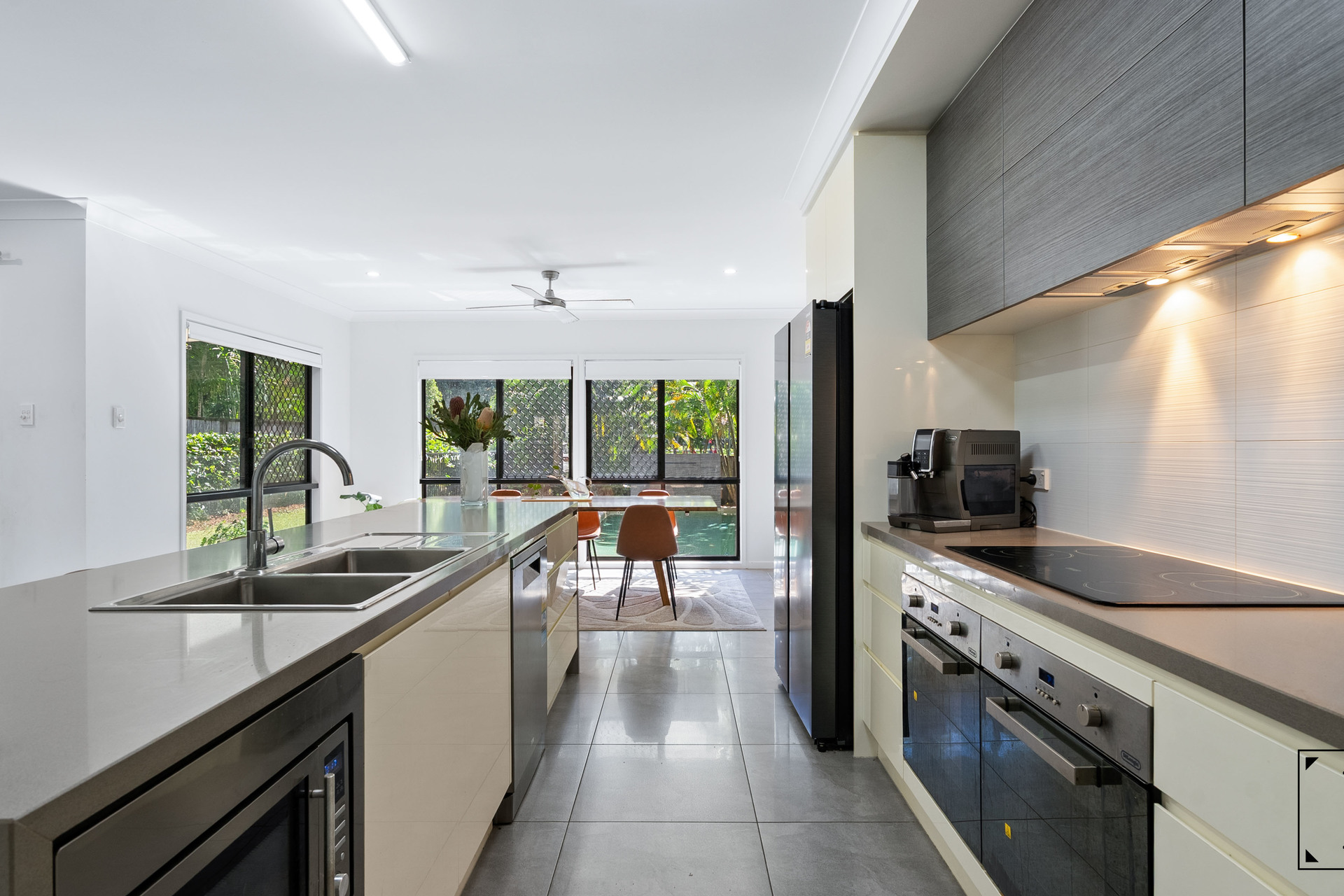 8 Lago Crescent, Mount Sheridan, QLD 4868 AUS