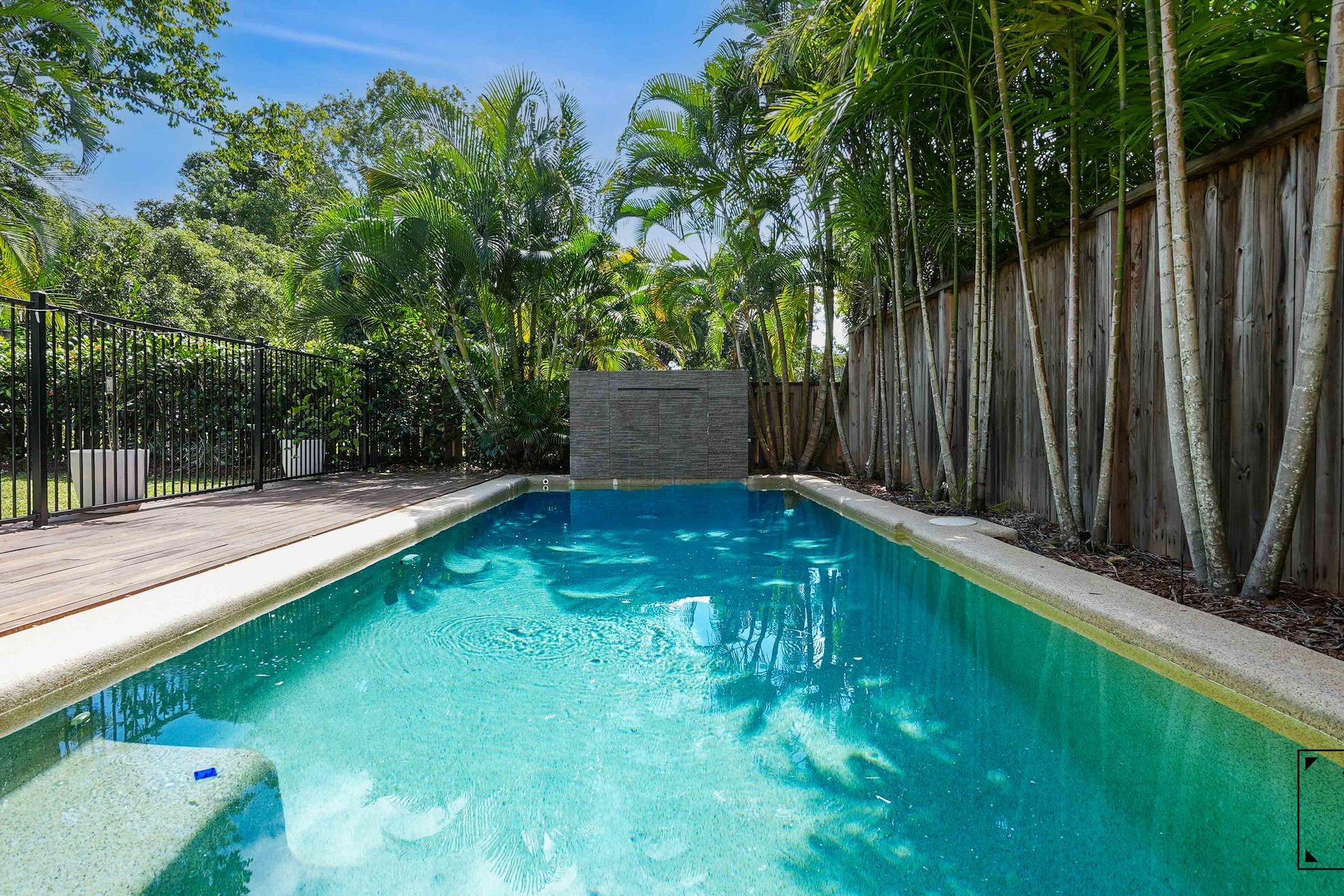 8 Lago Crescent, Mount Sheridan, QLD 4868 AUS