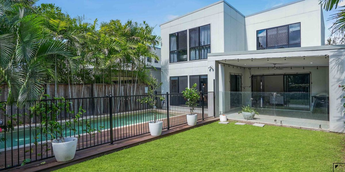 8 Lago Crescent, Mount Sheridan, QLD 4868 AUS