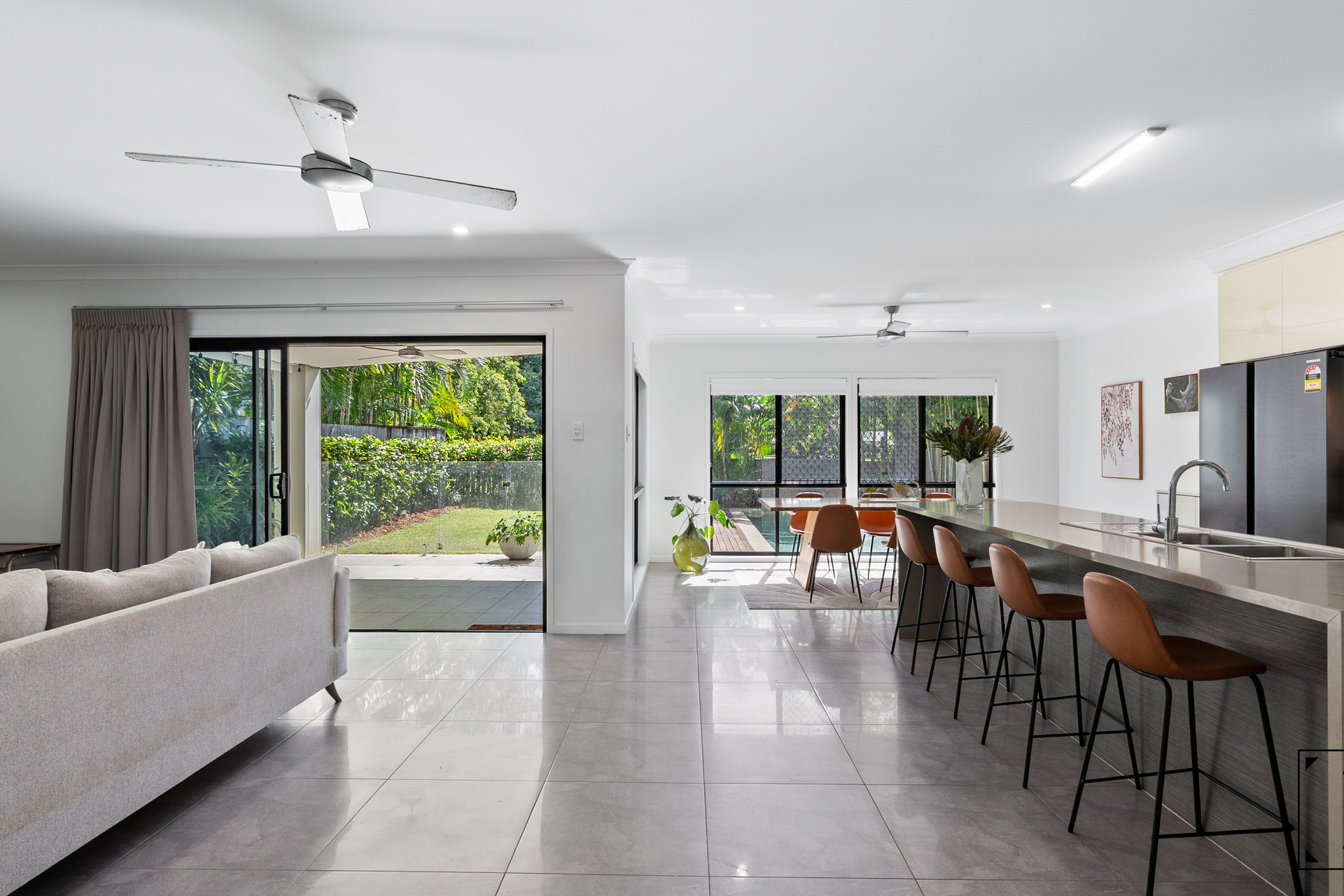 8 Lago Crescent, Mount Sheridan, QLD 4868 AUS