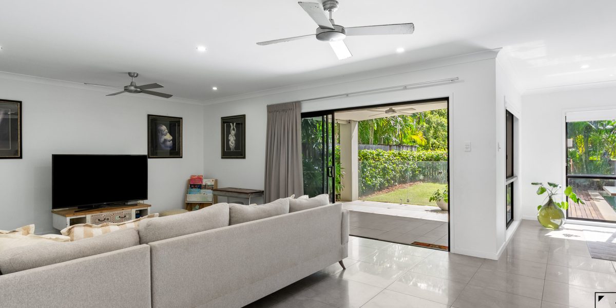 8 Lago Crescent, Mount Sheridan, QLD 4868 AUS