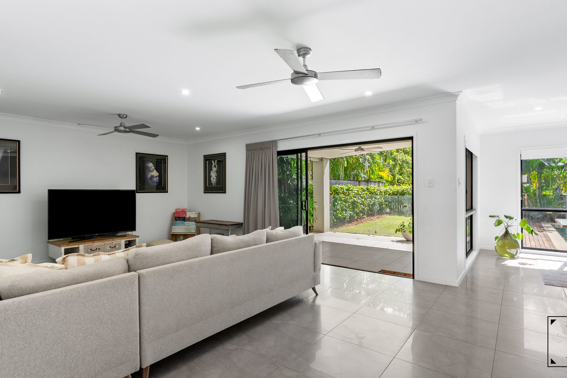 8 Lago Crescent, Mount Sheridan, QLD 4868 AUS