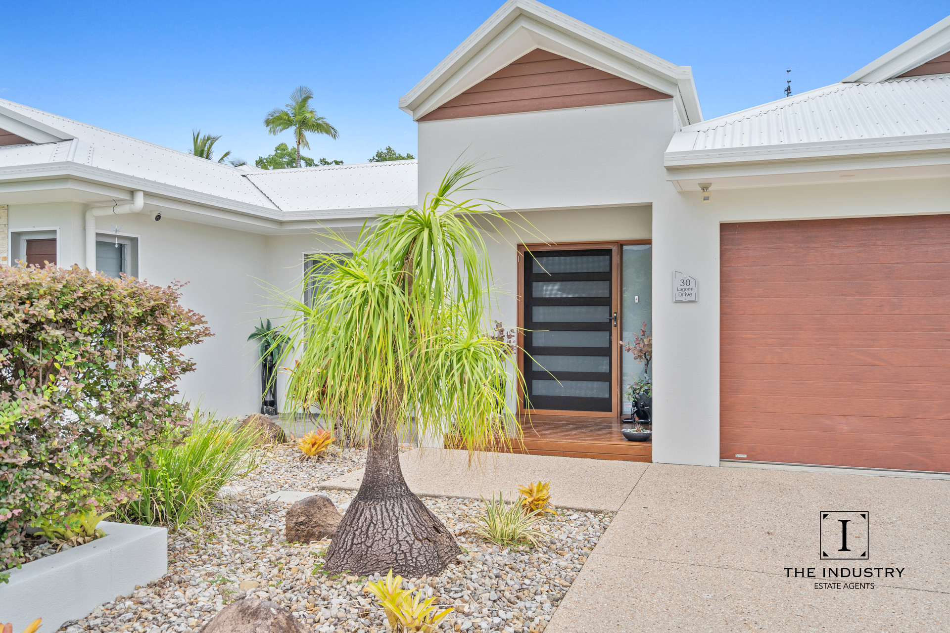 30 Lagoon Drive, Trinity Beach, QLD 4879 AUS