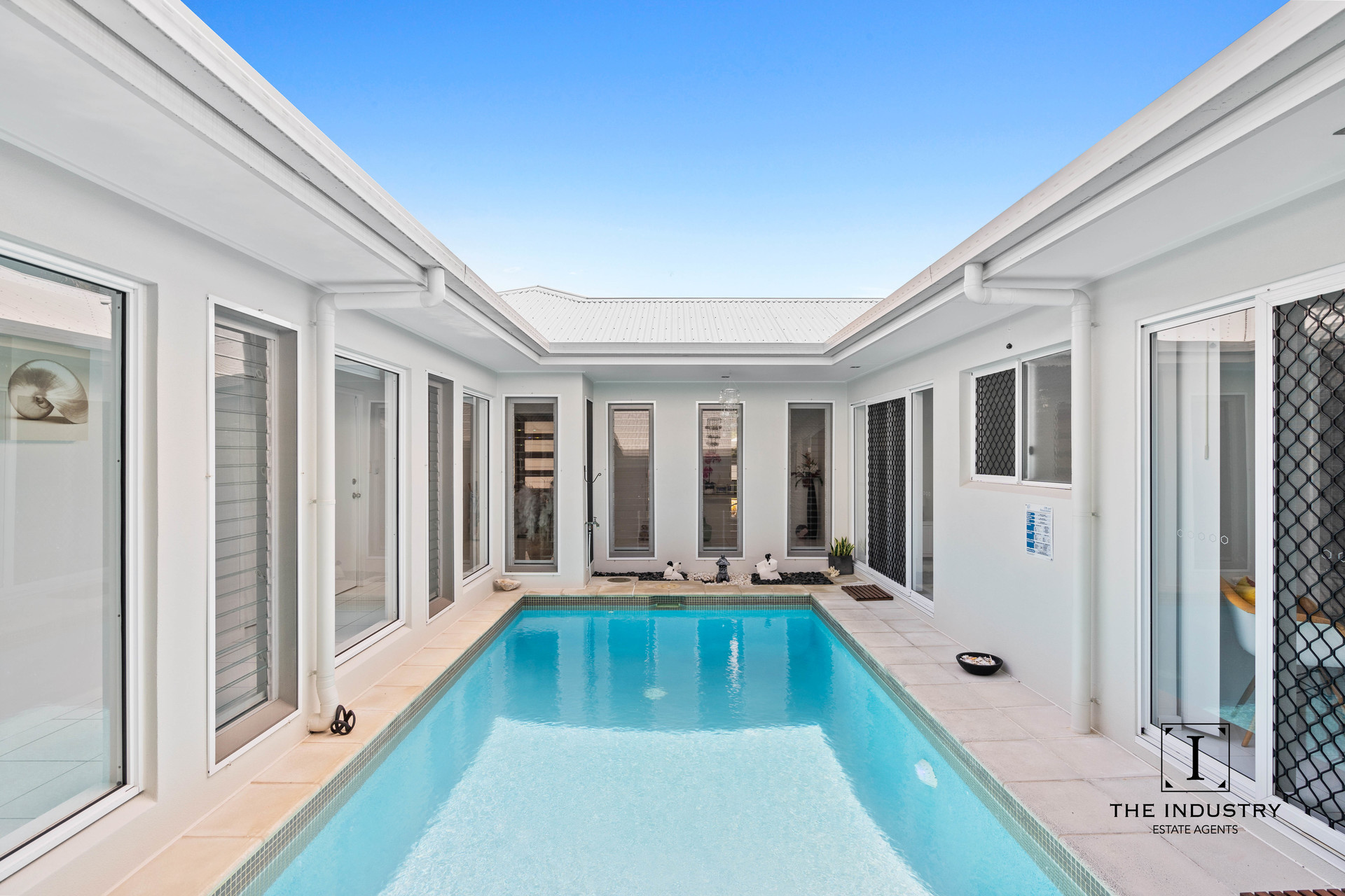 30 Lagoon Drive, Trinity Beach, QLD 4879 AUS