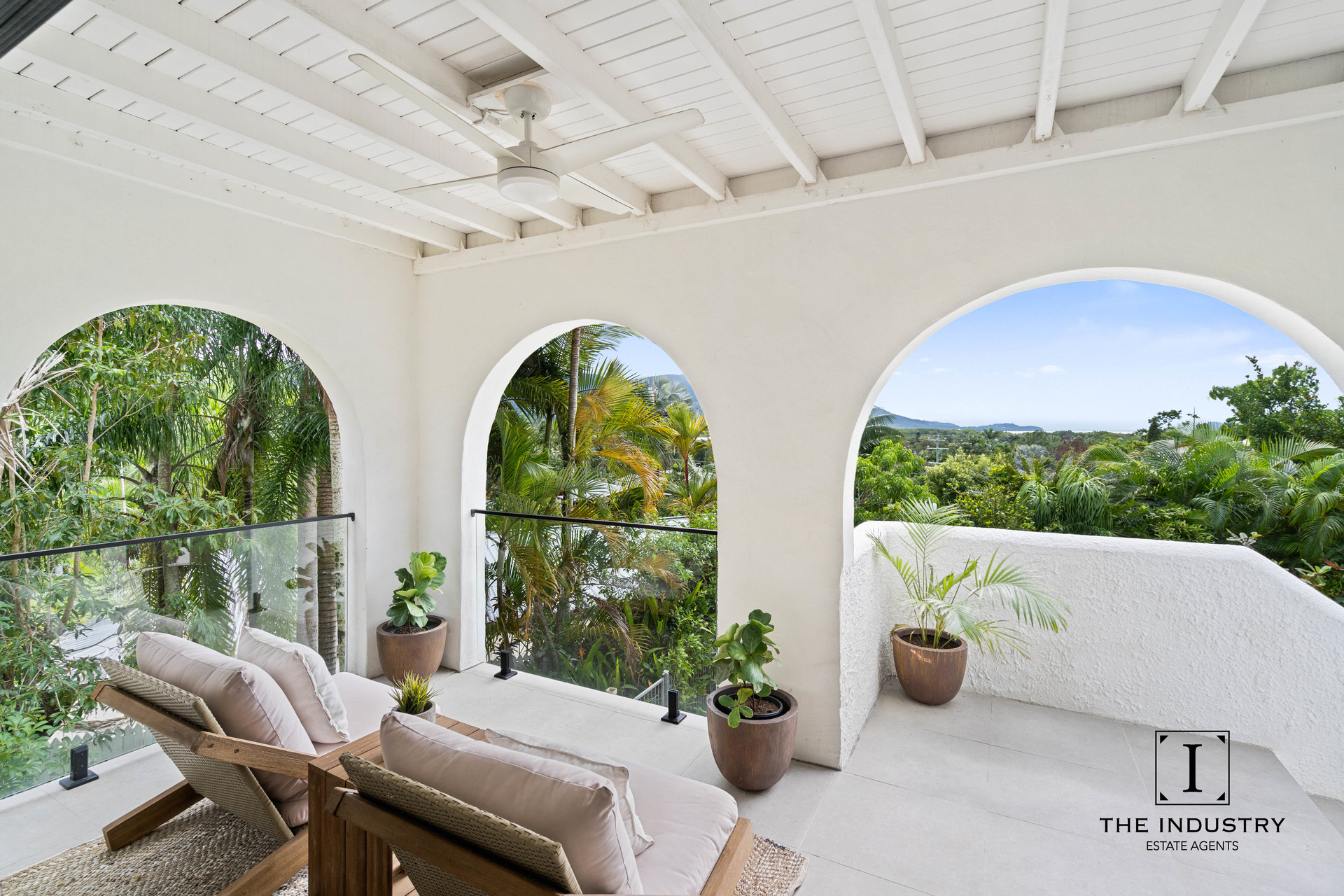 9-11 Wakunai Close, Trinity Beach, QLD 4879 AUS