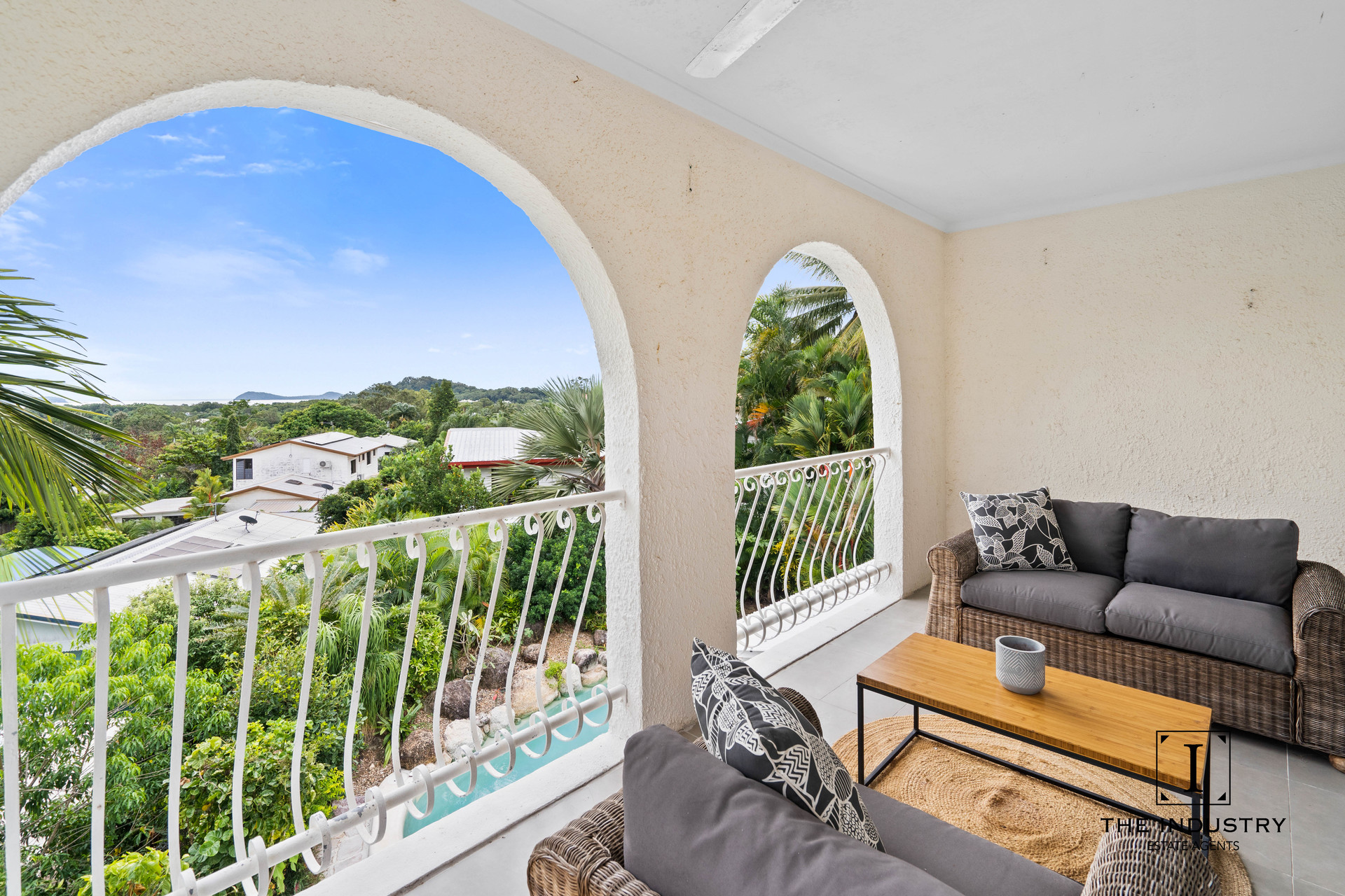 9-11 Wakunai Close, Trinity Beach, QLD 4879 AUS