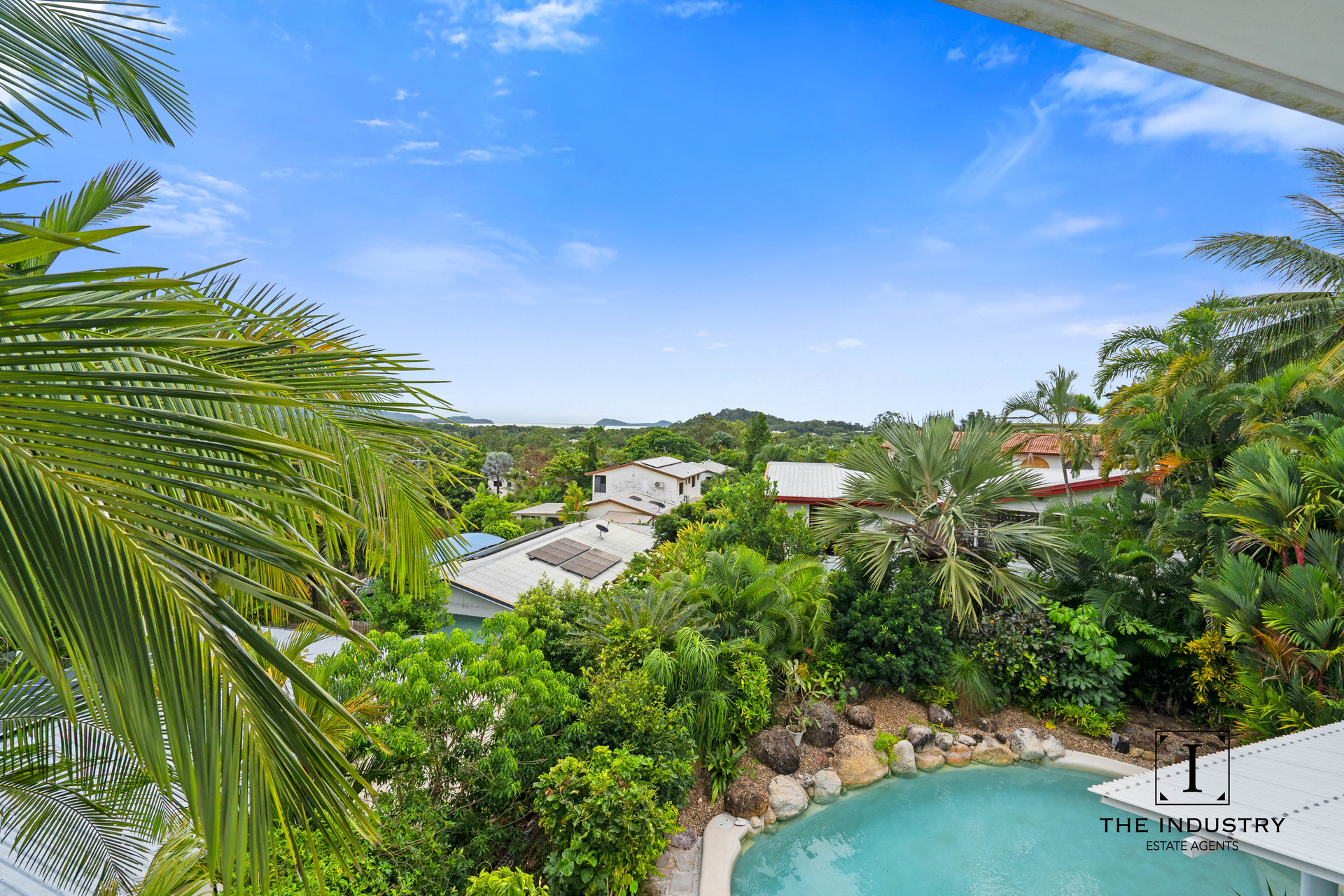 9-11 Wakunai Close, Trinity Beach, QLD 4879 AUS