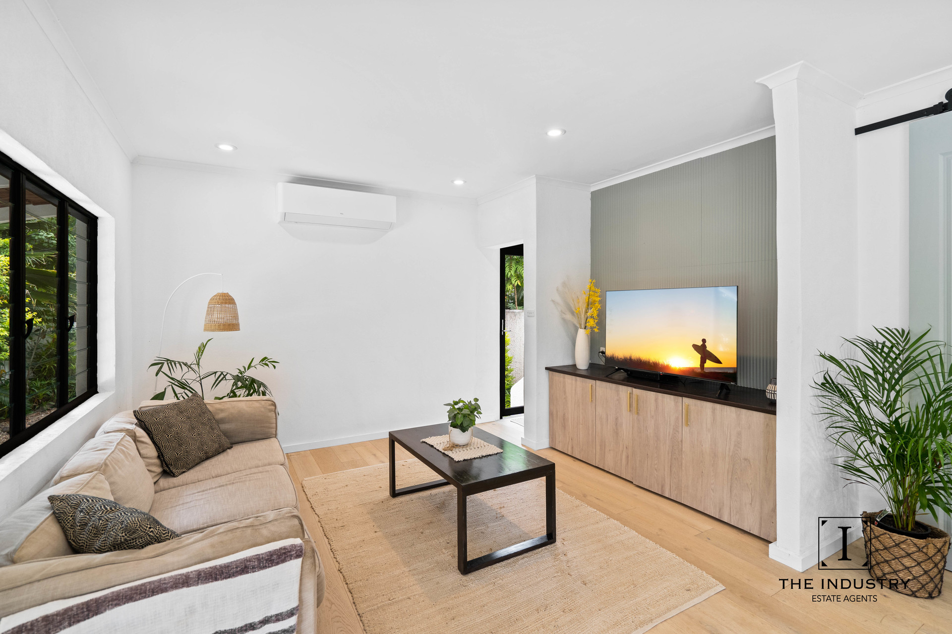 9-11 Wakunai Close, Trinity Beach, QLD 4879 AUS