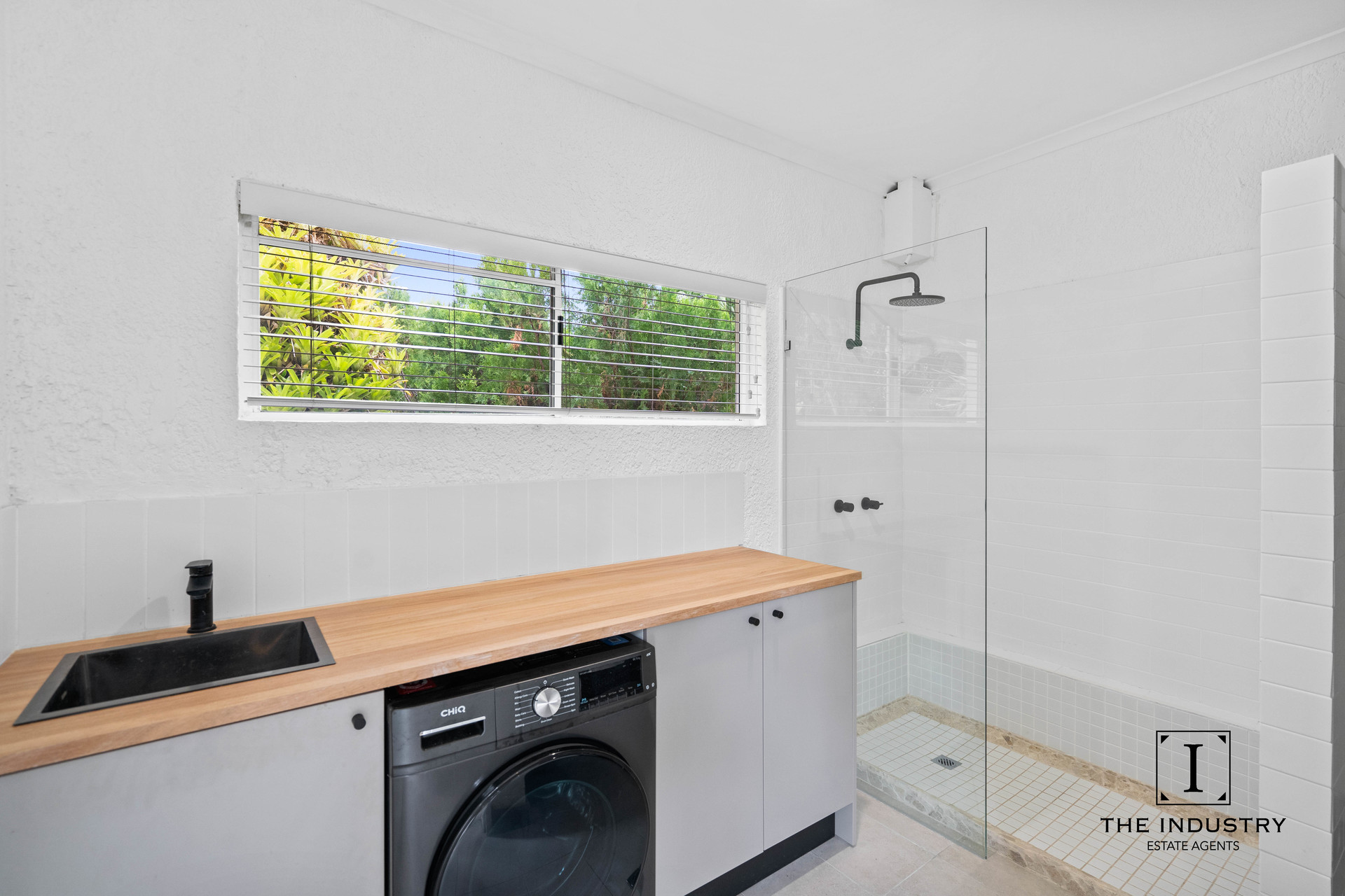 9-11 Wakunai Close, Trinity Beach, QLD 4879 AUS
