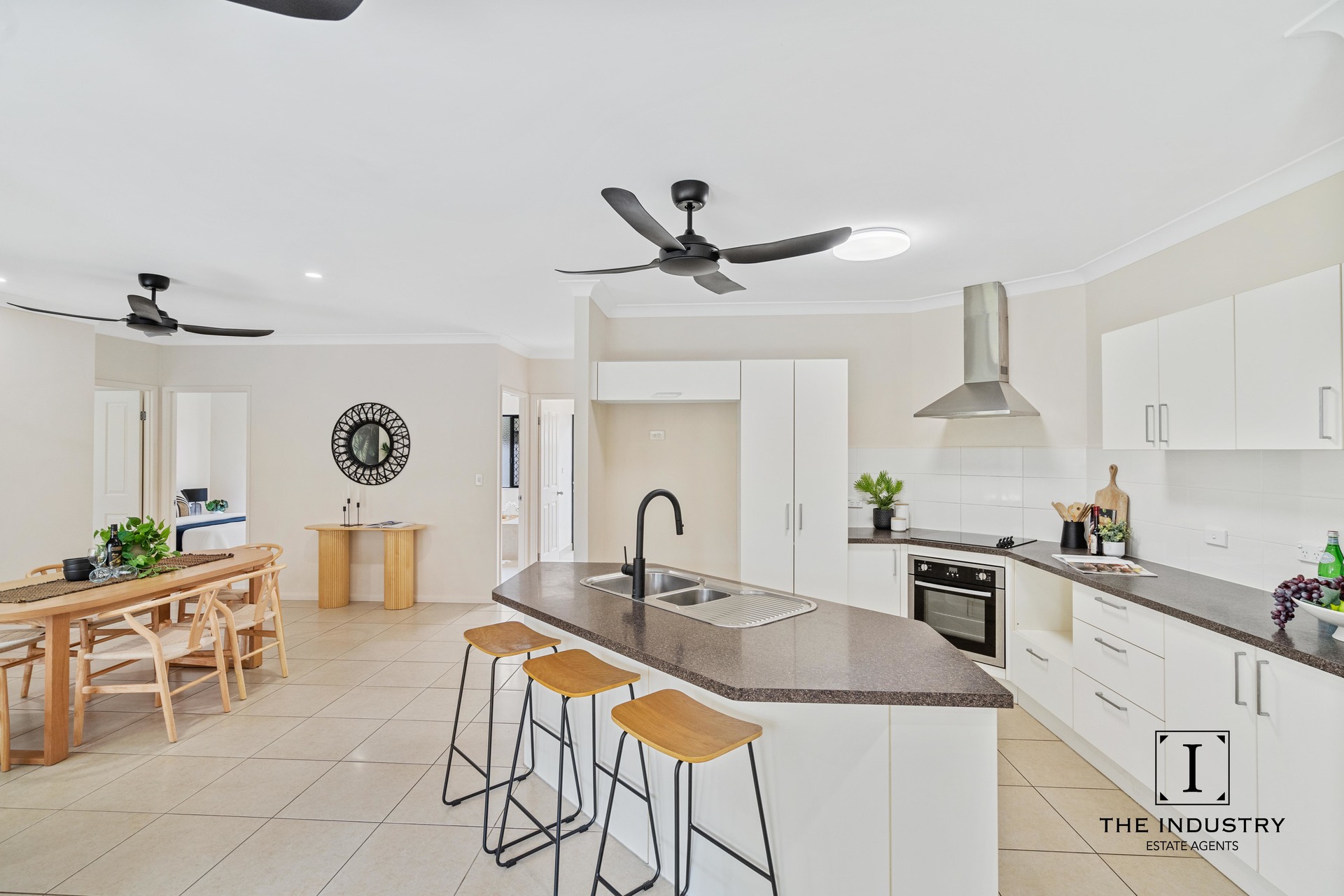 39 Quartzborough Promenade, Trinity Park, QLD 4879 AUS