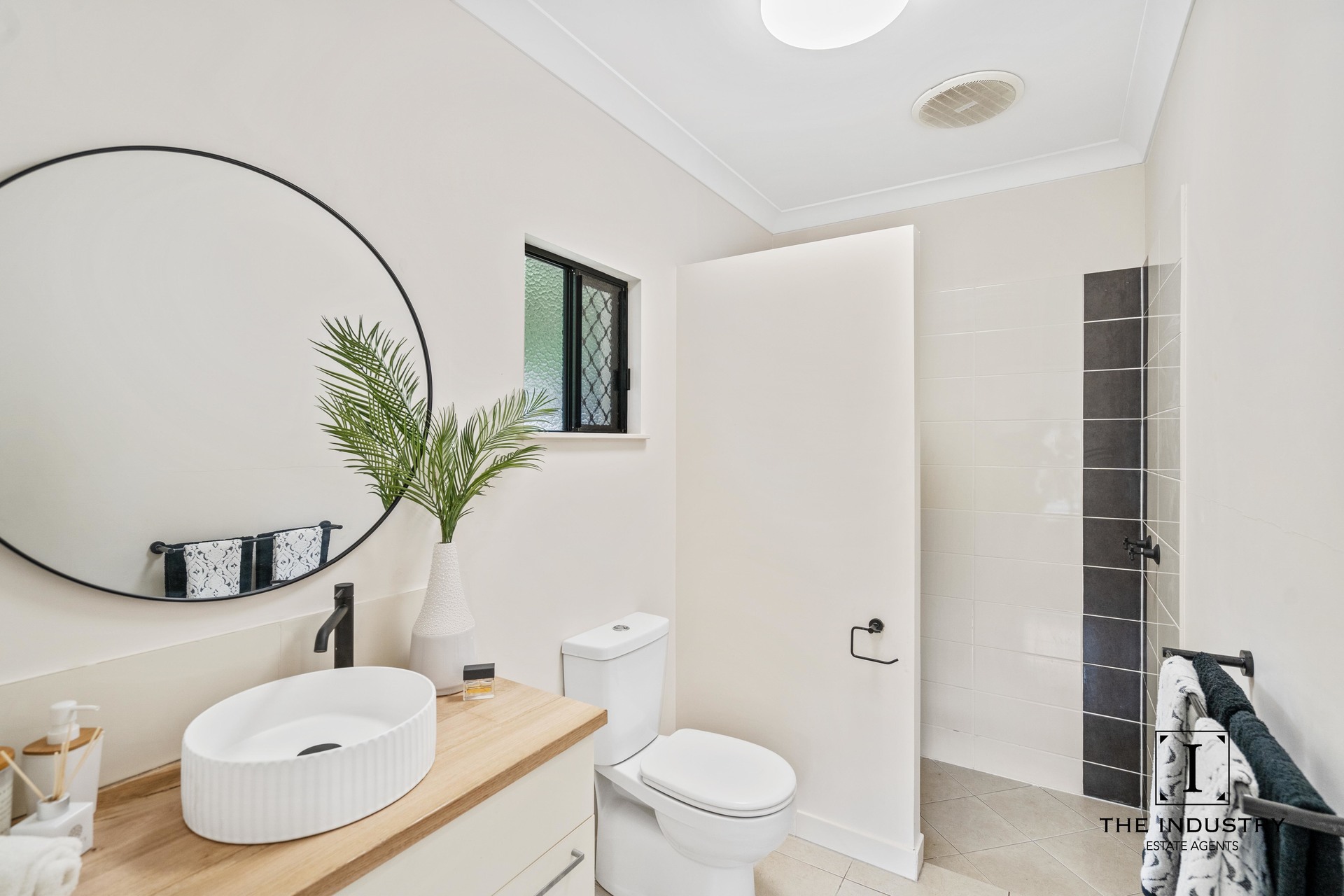 39 Quartzborough Promenade, Trinity Park, QLD 4879 AUS