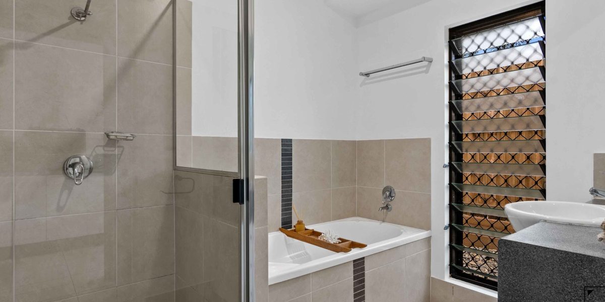 30 Hideaway Close, Palm Cove, QLD 4879 AUS