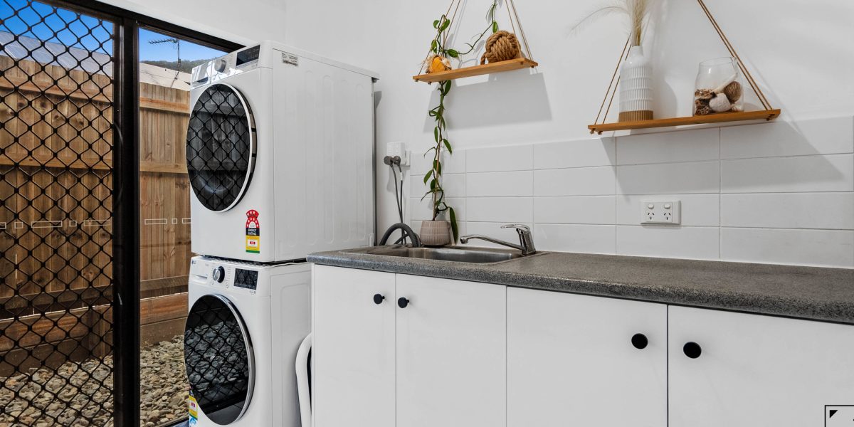 30 Hideaway Close, Palm Cove, QLD 4879 AUS