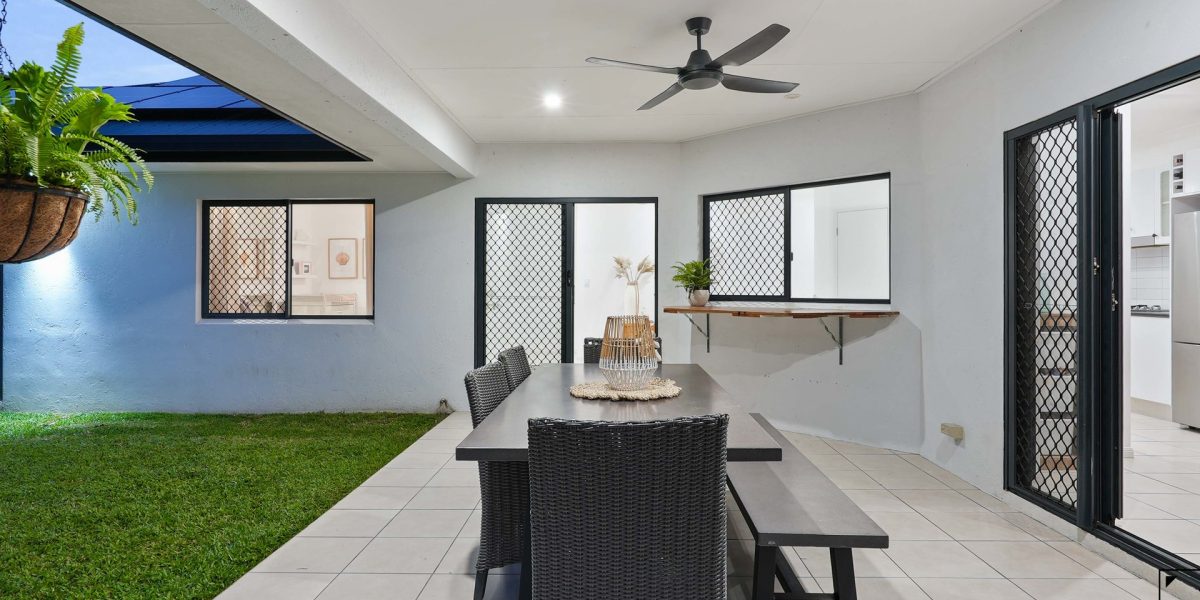 30 Hideaway Close, Palm Cove, QLD 4879 AUS