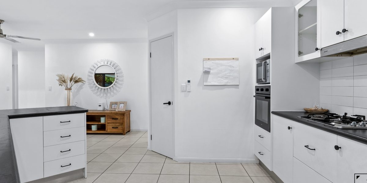 30 Hideaway Close, Palm Cove, QLD 4879 AUS