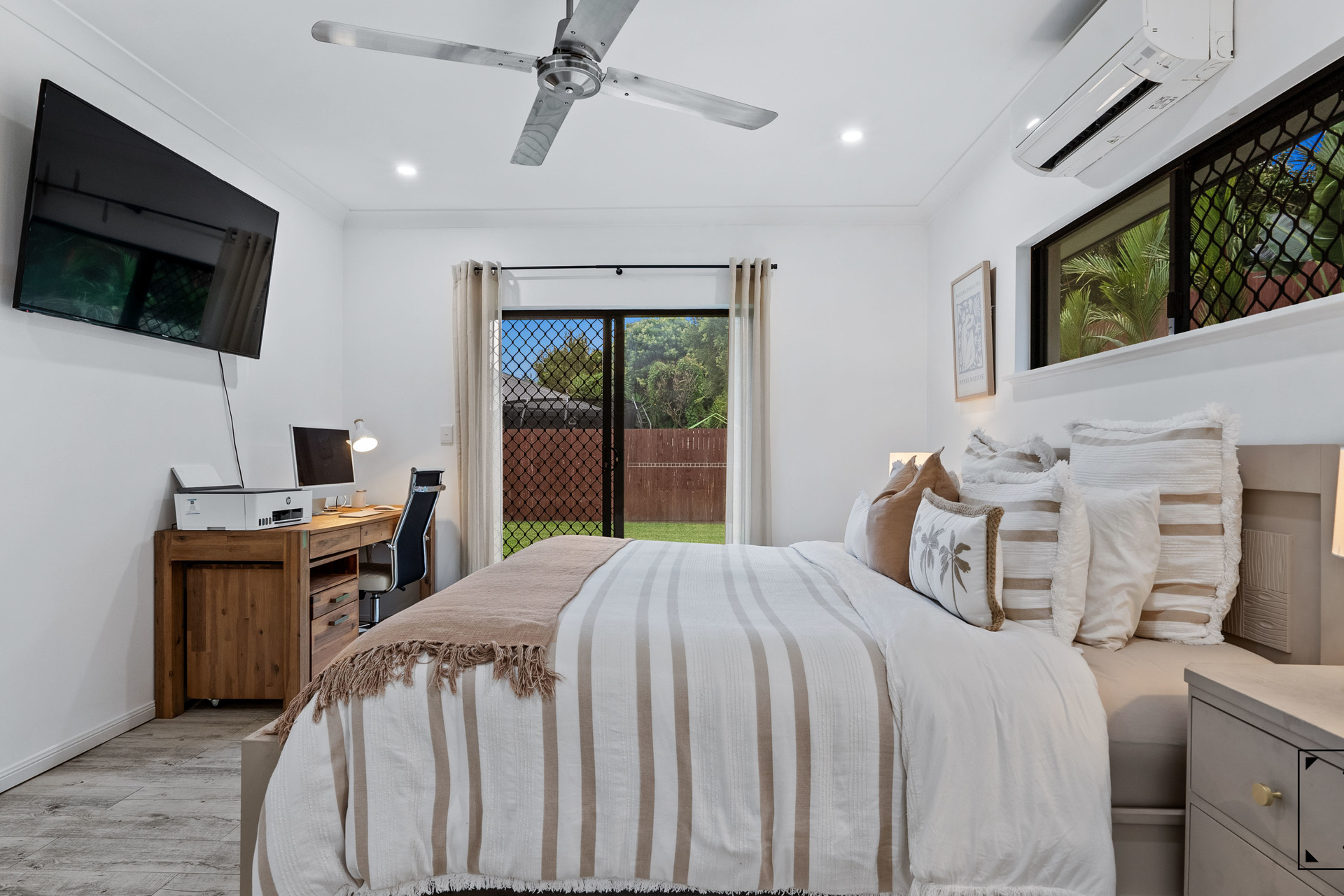 30 Hideaway Close, Palm Cove, QLD 4879 AUS