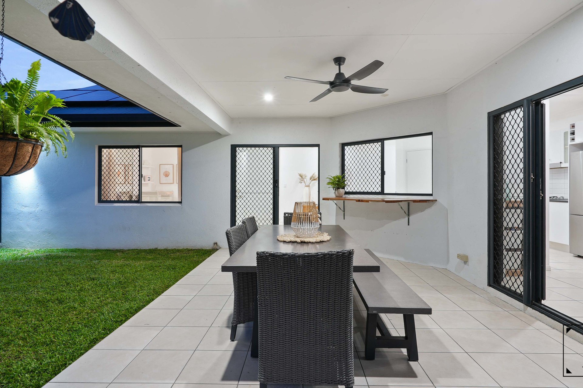 30 Hideaway Close, Palm Cove, QLD 4879 AUS