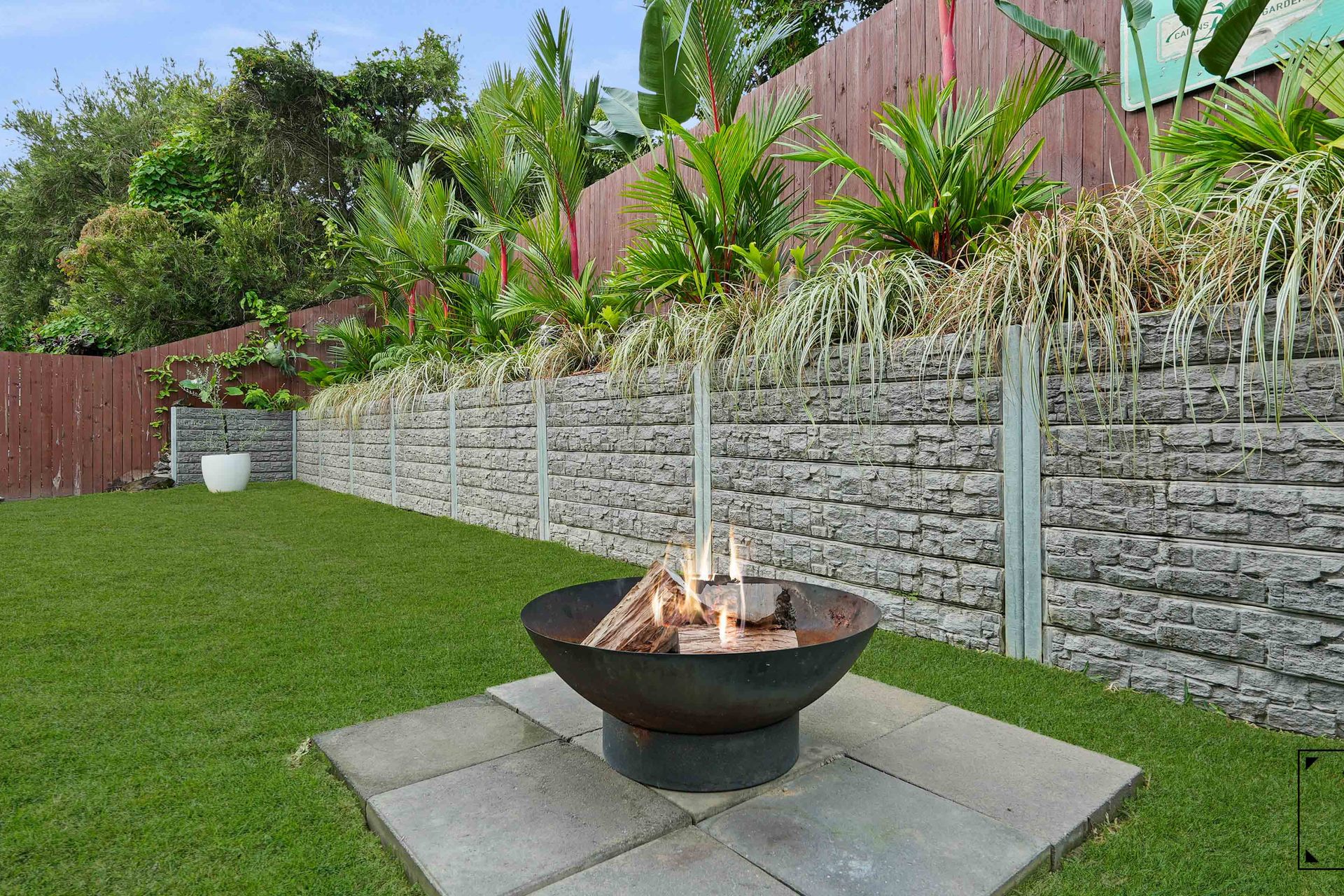30 Hideaway Close, Palm Cove, QLD 4879 AUS