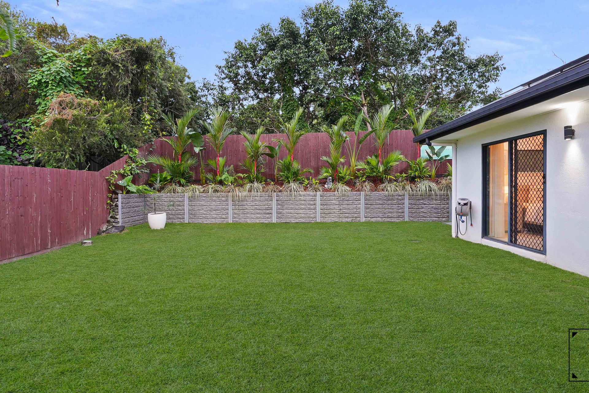 30 Hideaway Close, Palm Cove, QLD 4879 AUS