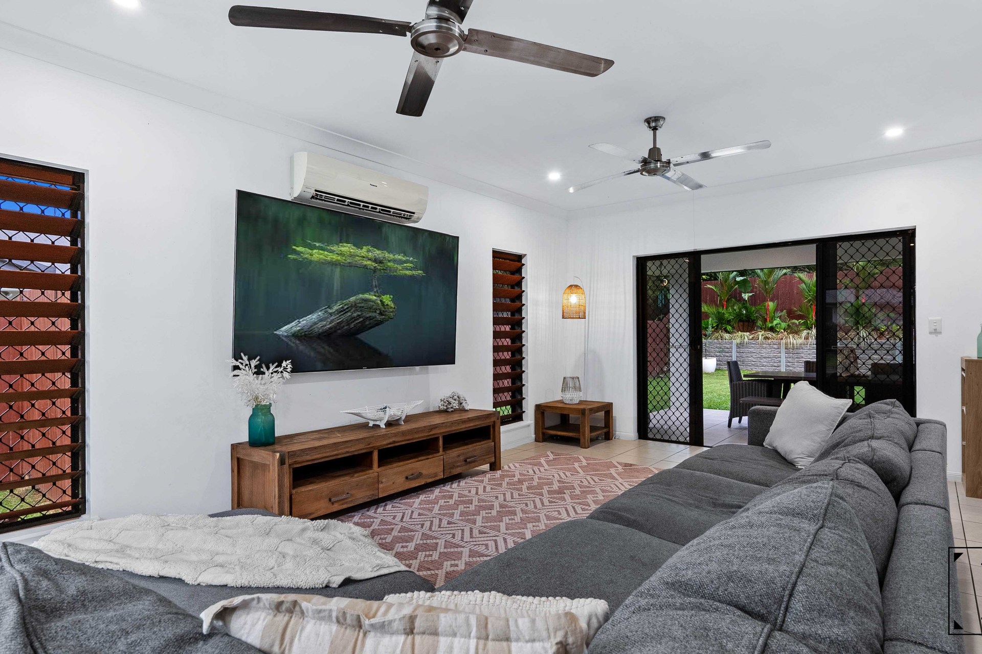 30 Hideaway Close, Palm Cove, QLD 4879 AUS