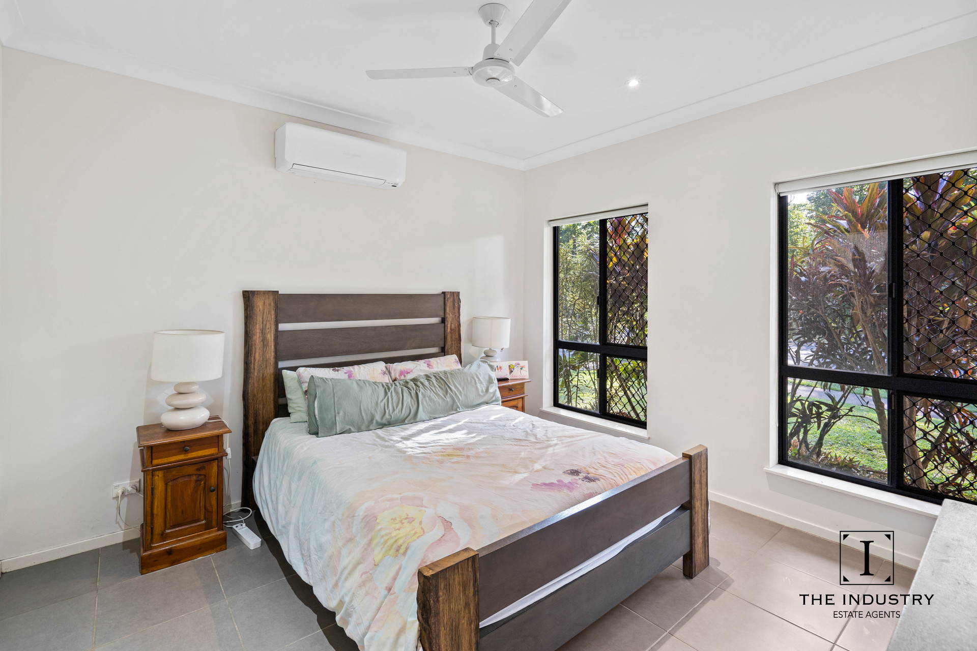 99 Walker Road, Bentley Park, QLD 4869 AUS