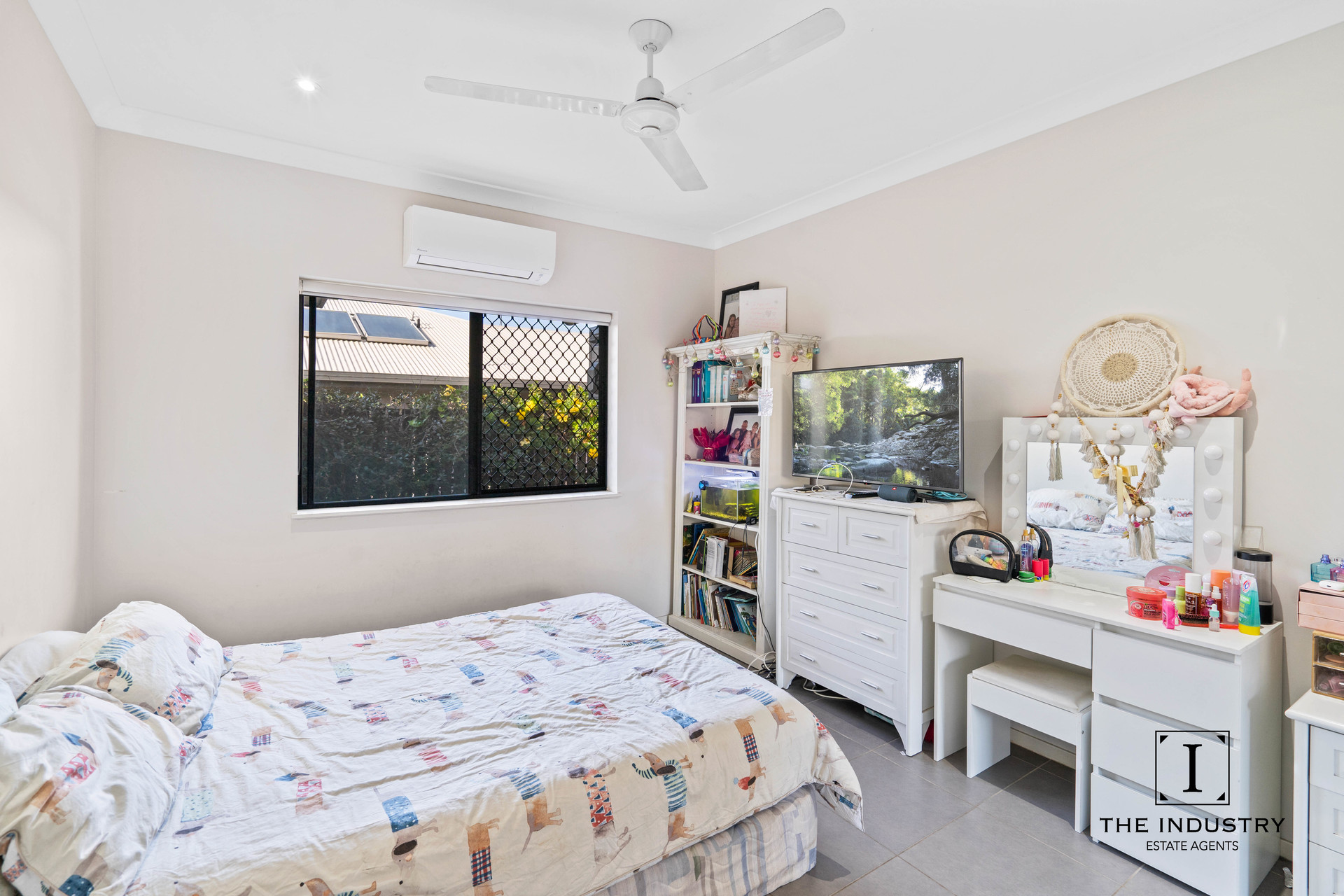 99 Walker Road, Bentley Park, QLD 4869 AUS