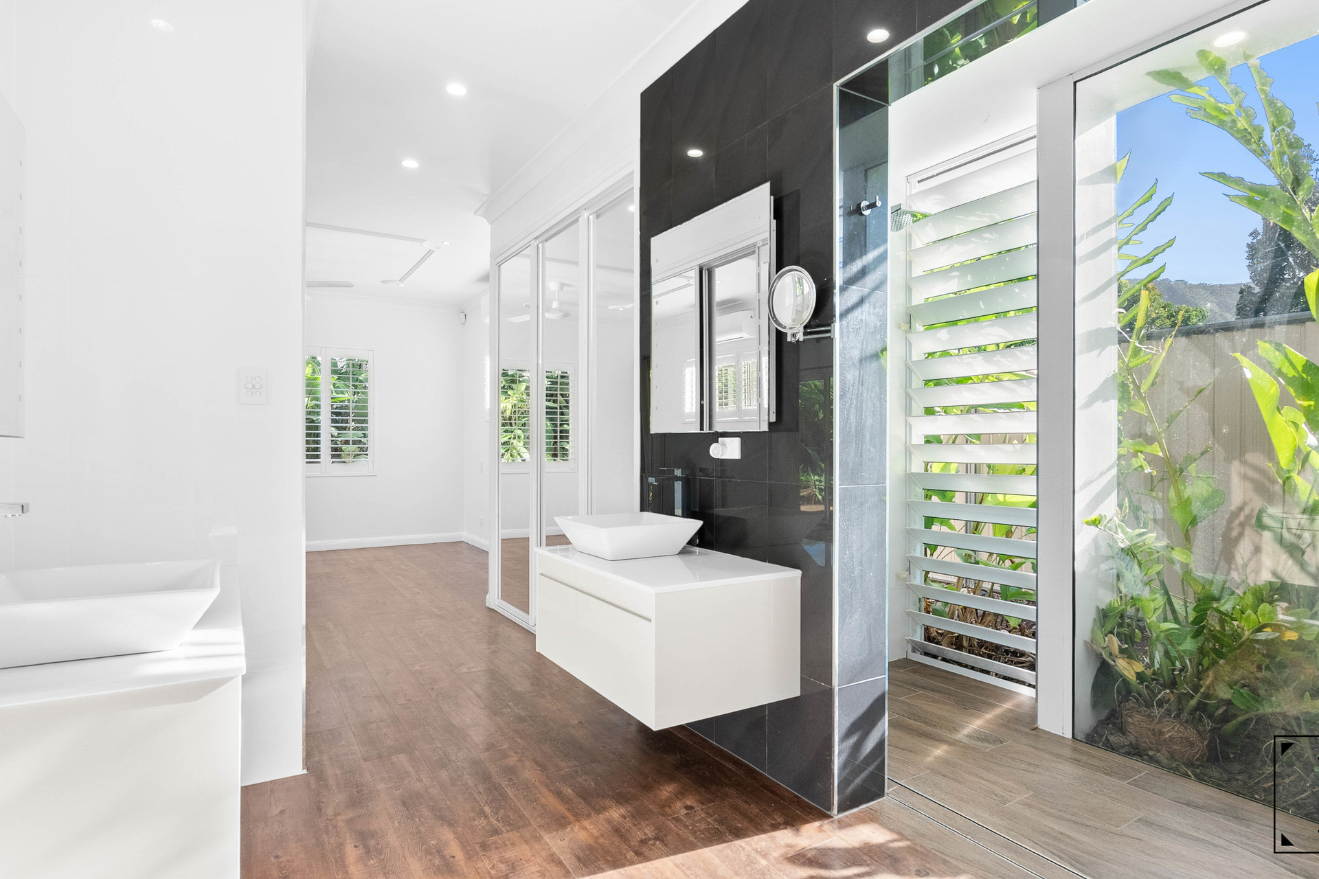 6 Parkinson Avenue, Kewarra Beach, QLD 4879 AUS