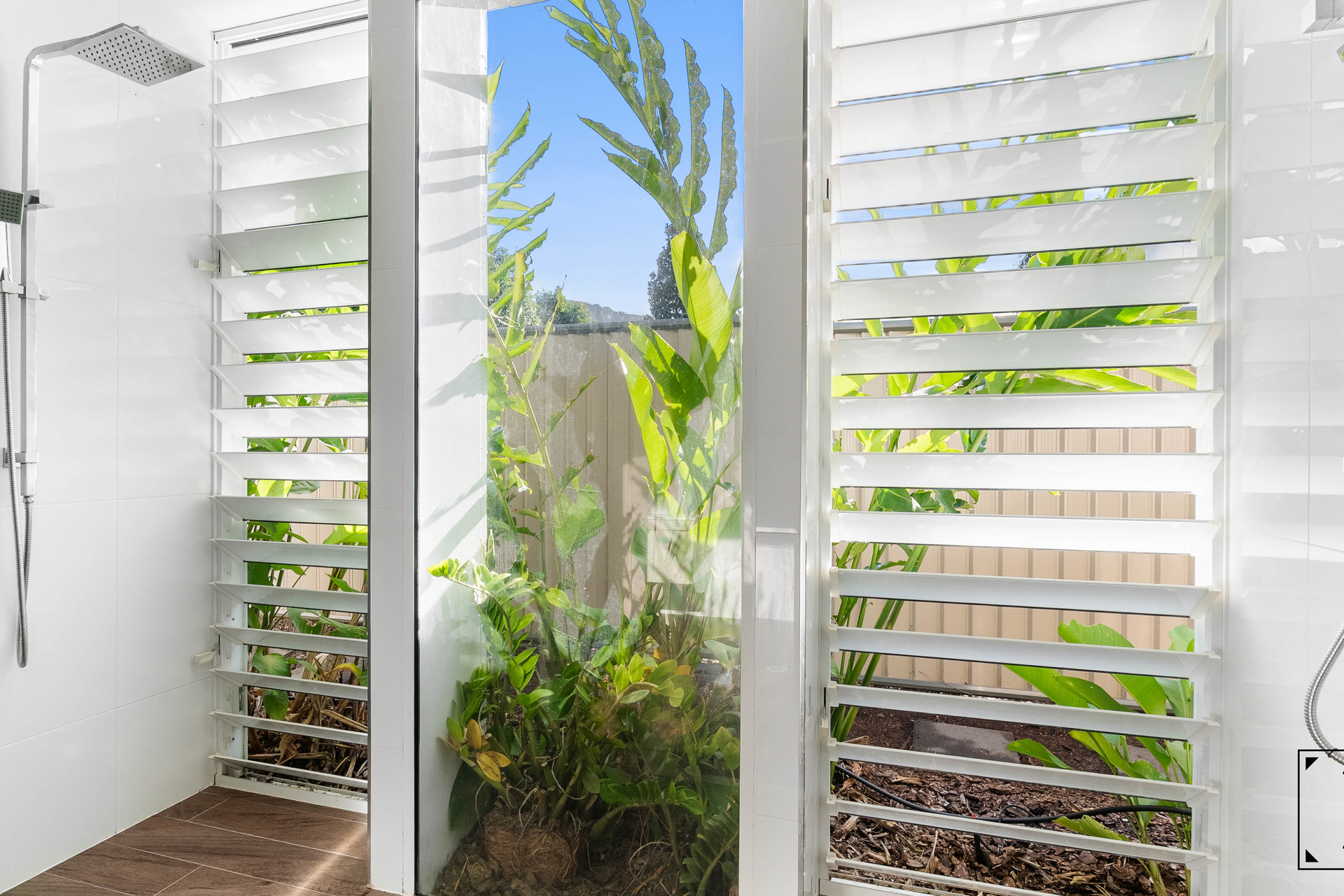 6 Parkinson Avenue, Kewarra Beach, QLD 4879 AUS