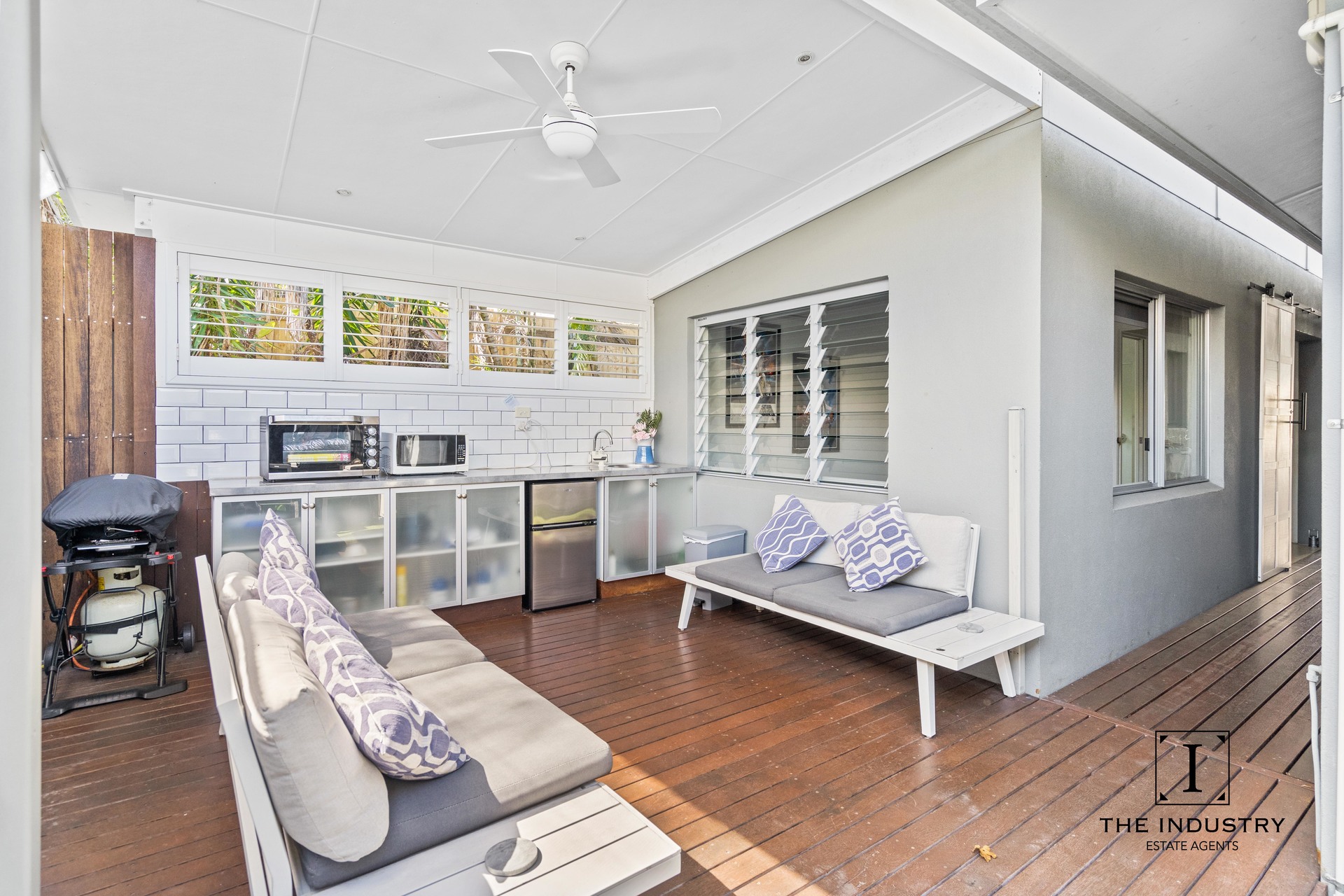 28 Lagoon Drive, Trinity Beach, QLD 4879 AUS