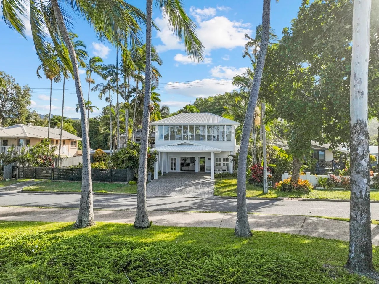 43 Arlington Esplanade, Clifton Beach, QLD 4879 AUS