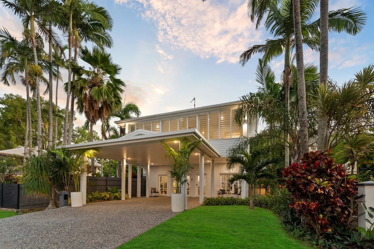 43 Arlington Esplanade, Clifton Beach, QLD 4879 AUS