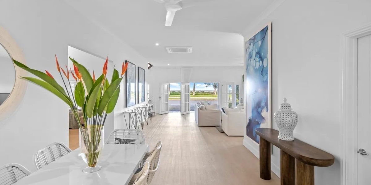 43 Arlington Esplanade, Clifton Beach, QLD 4879 AUS