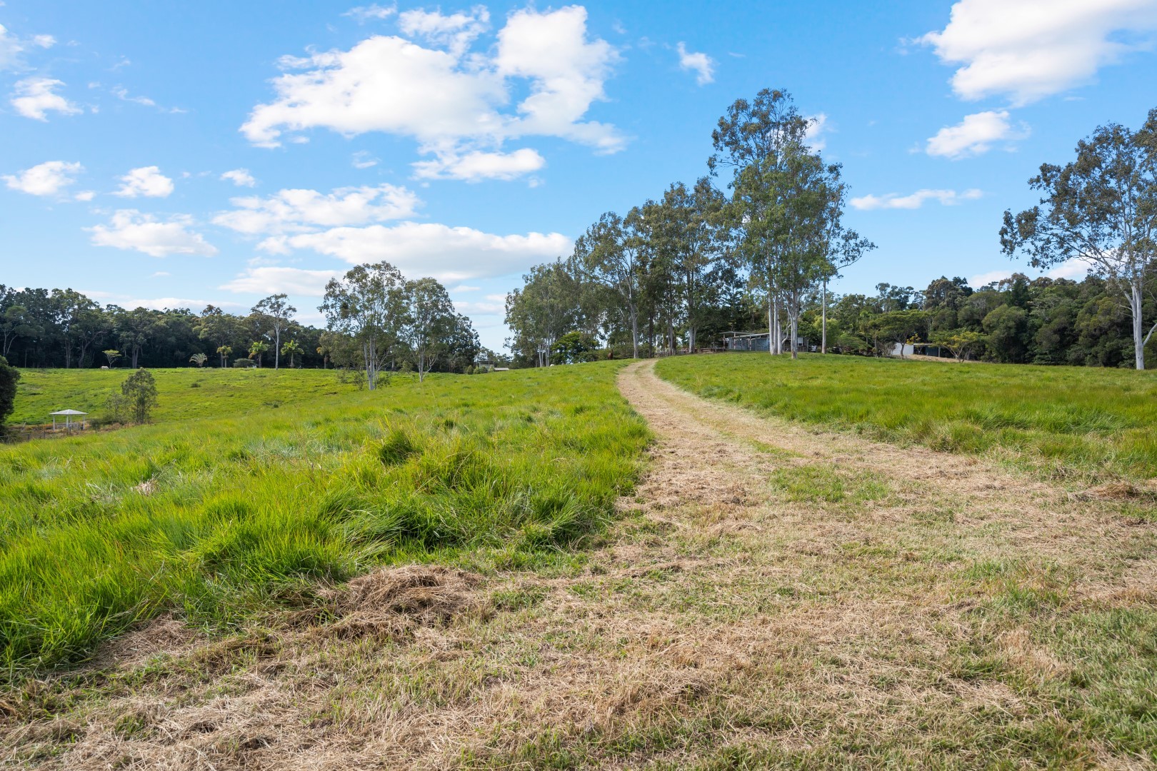 90 Stoney Creek Road, Speewah, QLD 4881 AUS