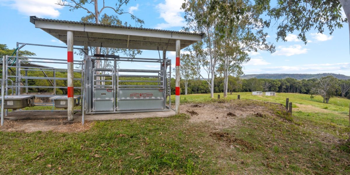90 Stoney Creek Road, Speewah, QLD 4881 AUS