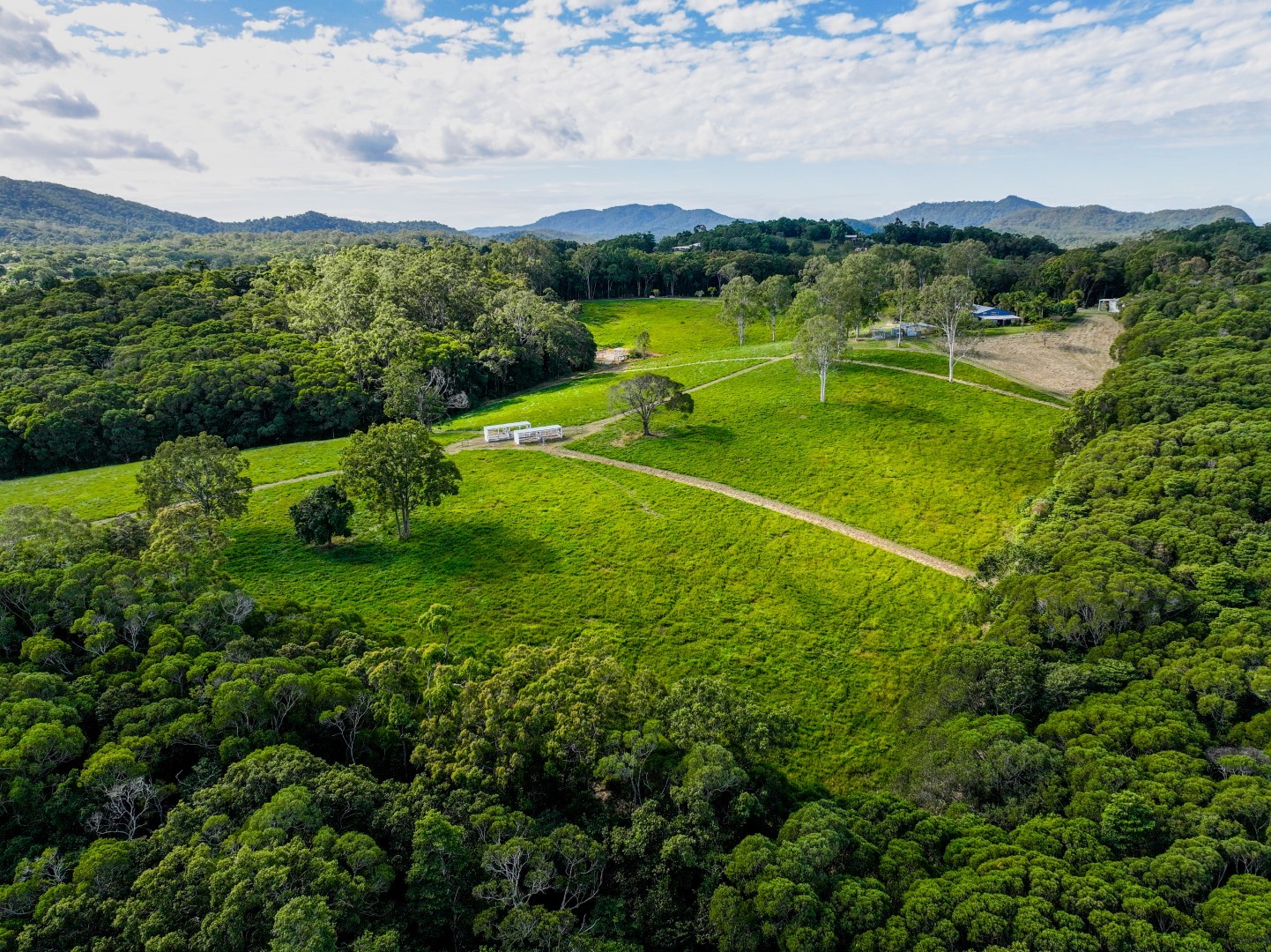 90 Stoney Creek Road, Speewah, QLD 4881 AUS