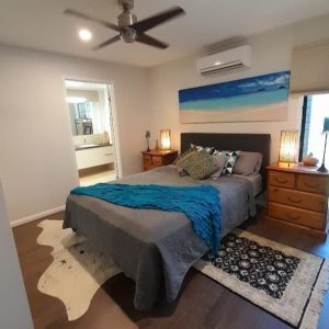 6 Davis Close, Manoora, QLD 4870 AUS