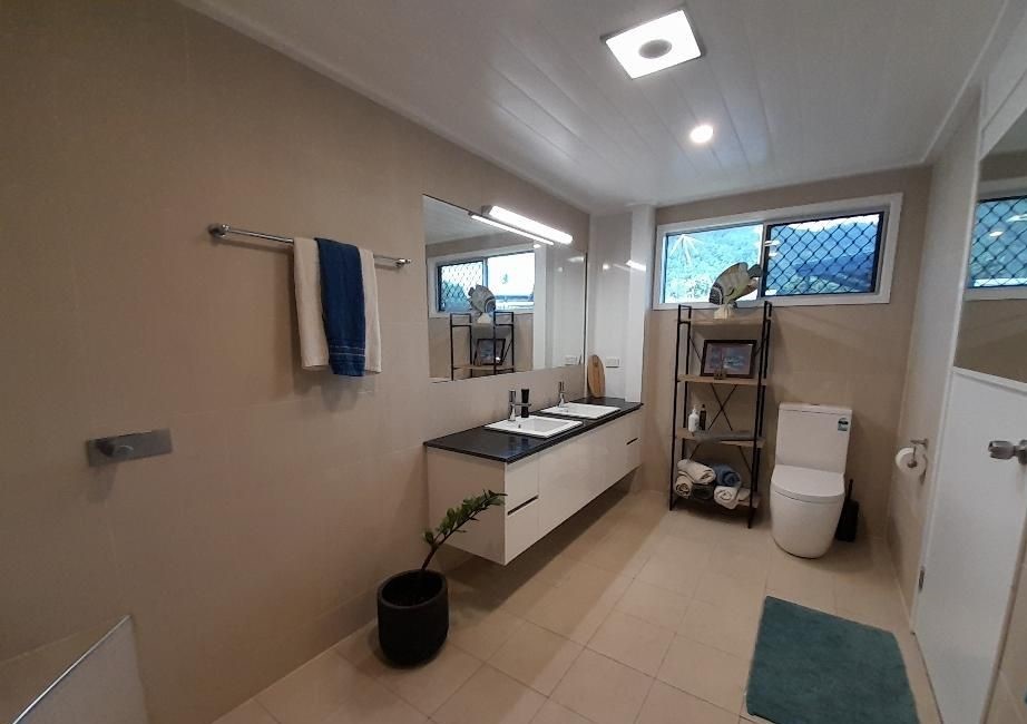 6 Davis Close, Manoora, QLD 4870 AUS