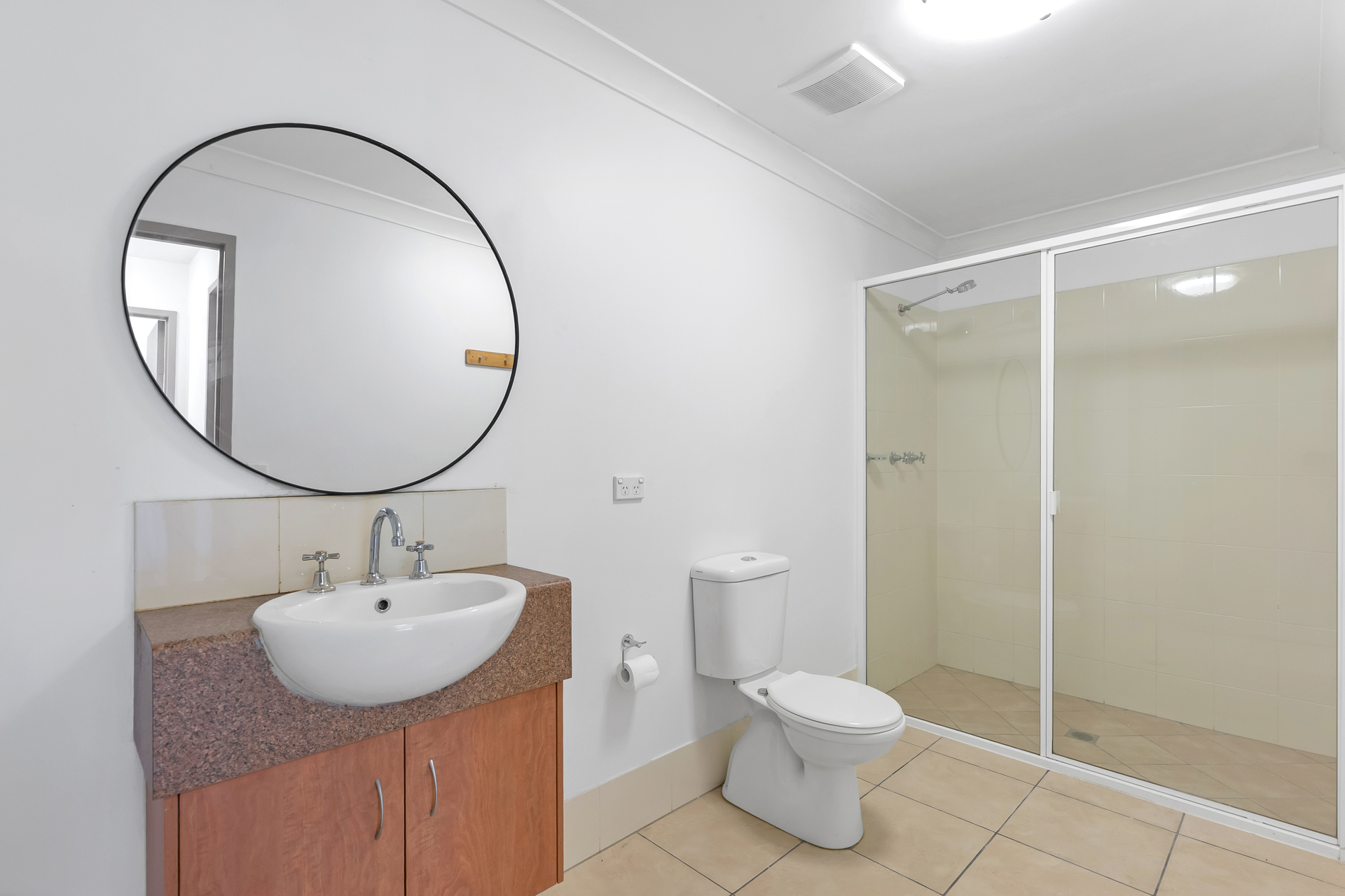 8/47-49 McCormack Street, Manunda, QLD 4870 AUS