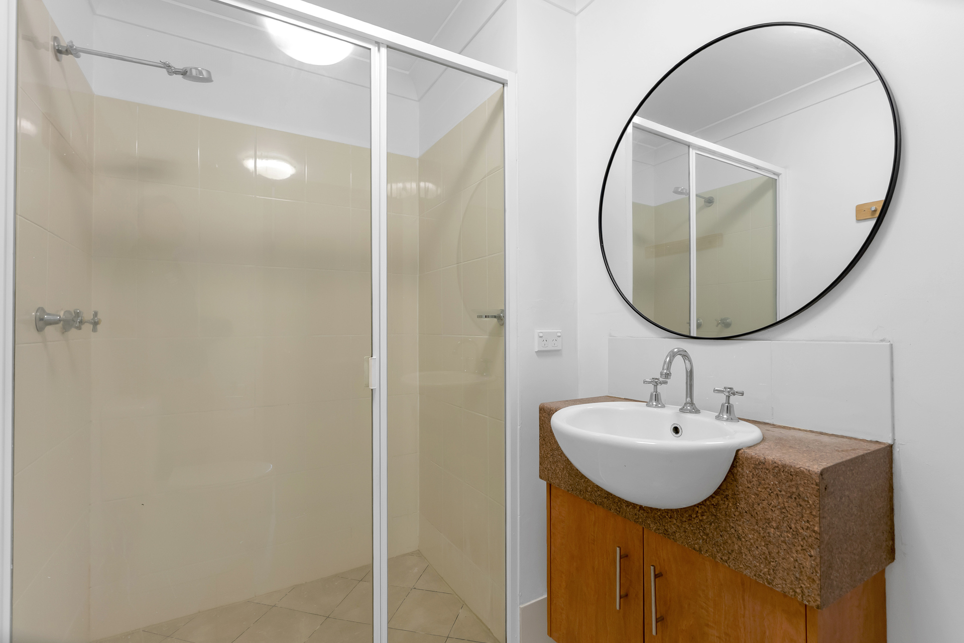 8/47-49 McCormack Street, Manunda, QLD 4870 AUS