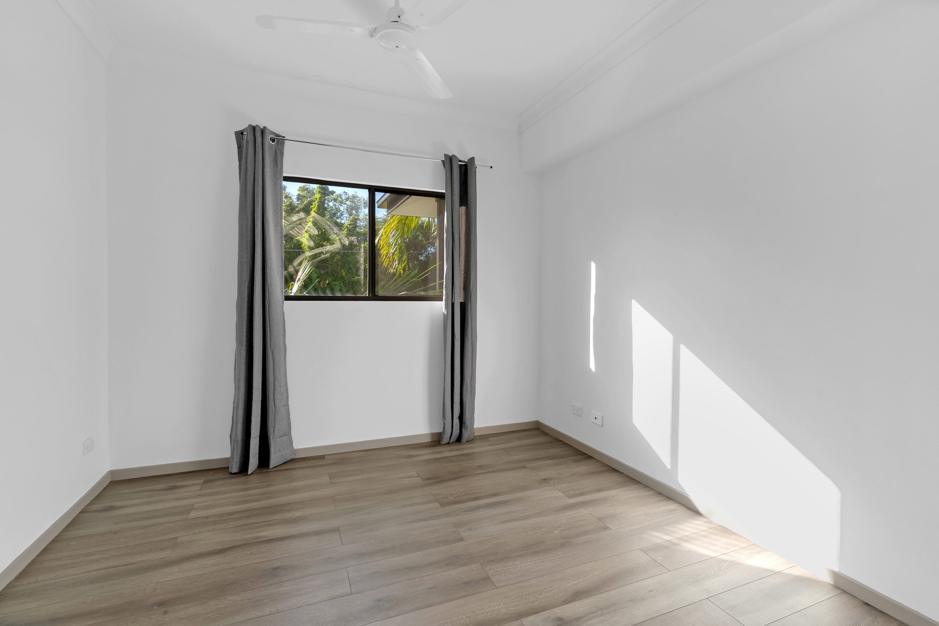 8/47-49 McCormack Street, Manunda, QLD 4870 AUS