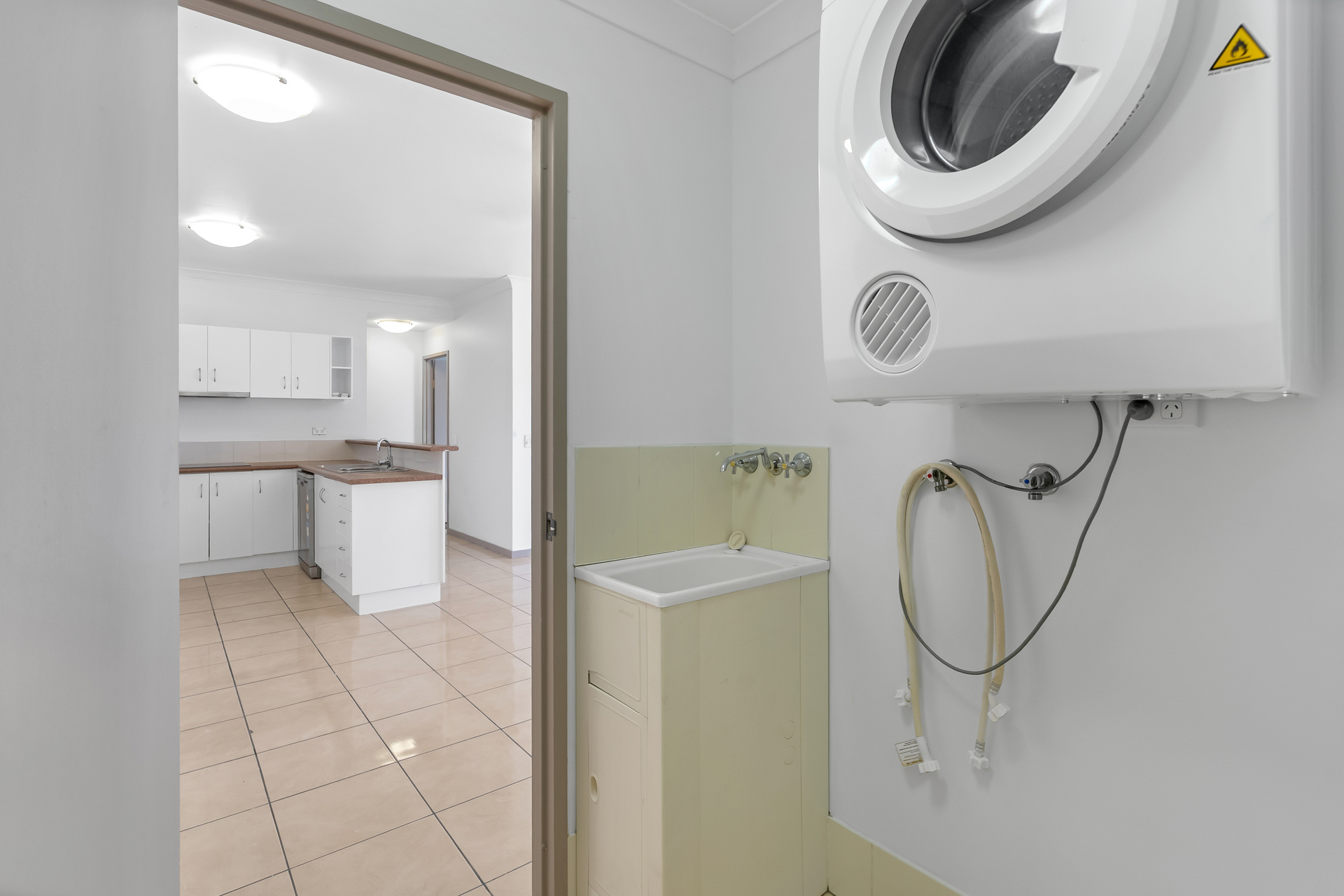 8/47-49 McCormack Street, Manunda, QLD 4870 AUS
