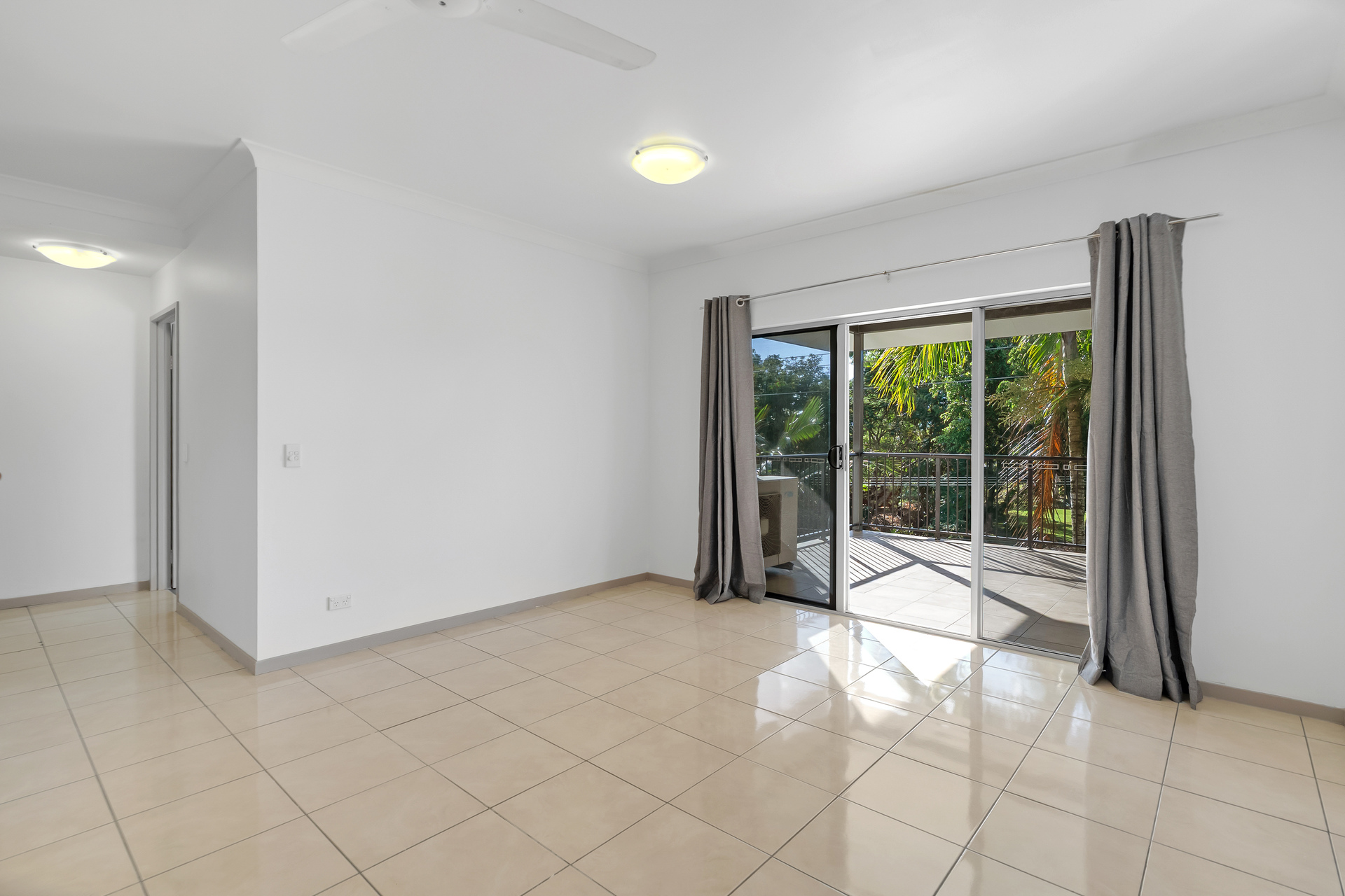 8/47-49 McCormack Street, Manunda, QLD 4870 AUS