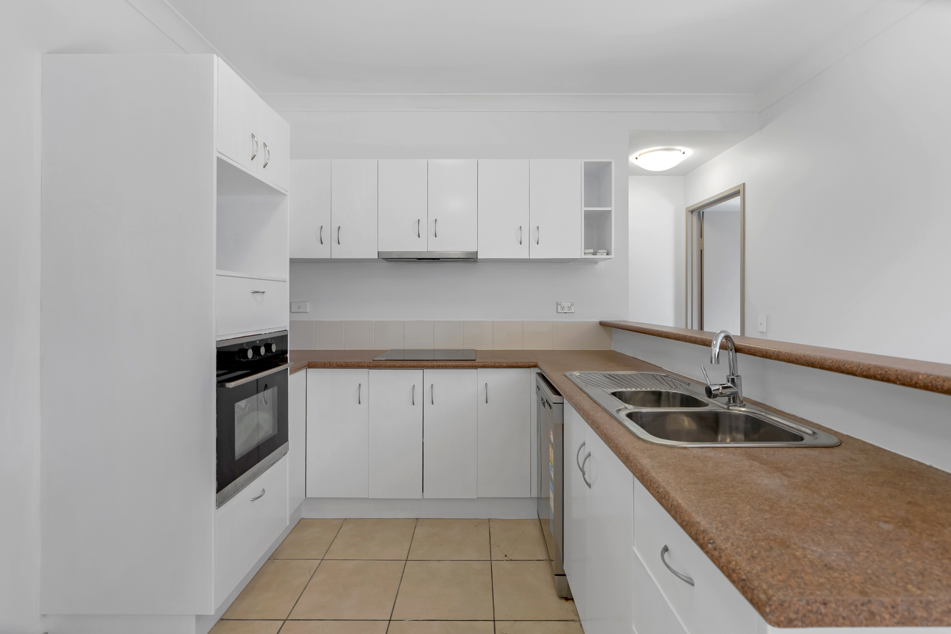 8/47-49 McCormack Street, Manunda, QLD 4870 AUS